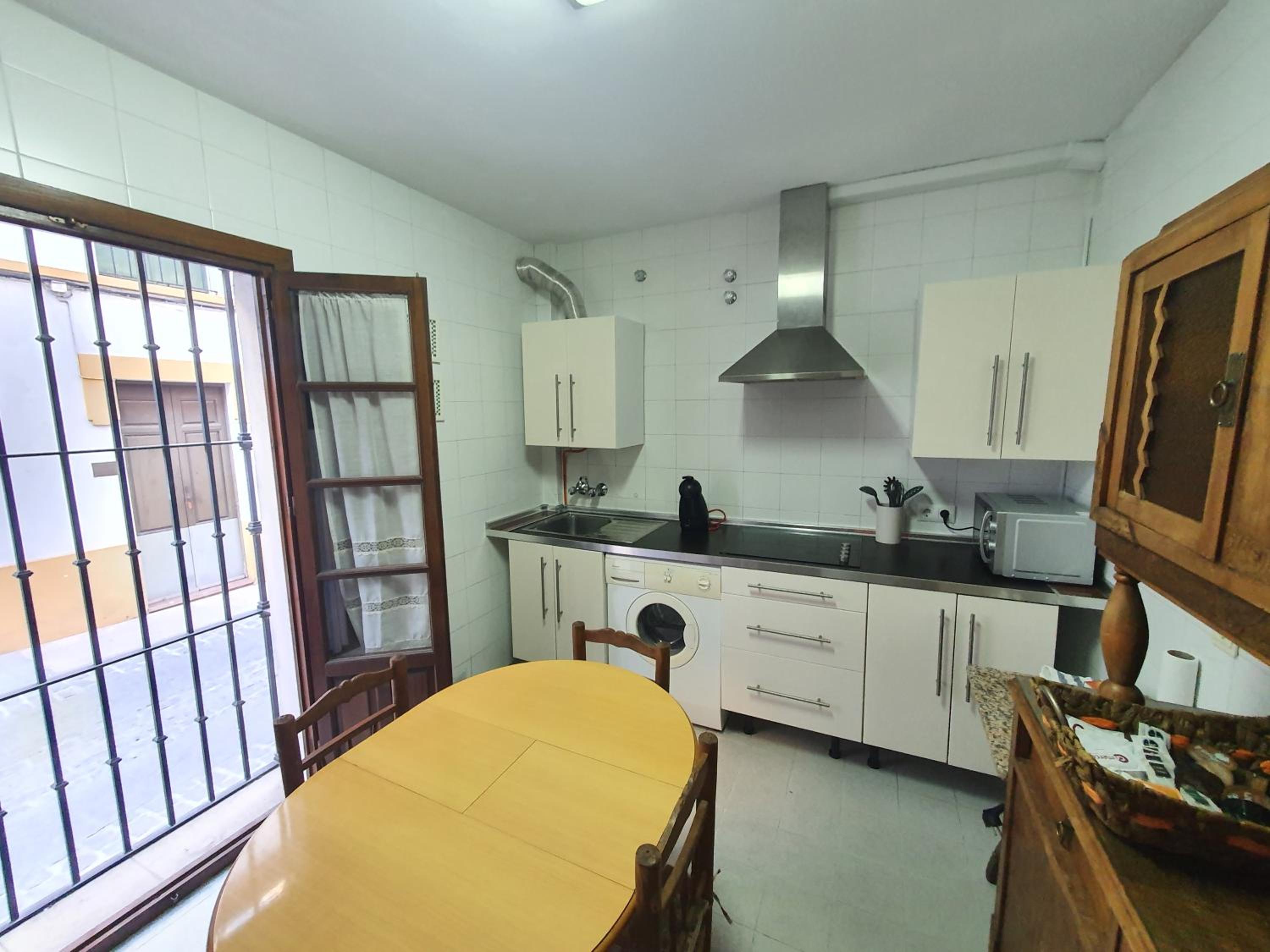 One-Bedroom Apartment - Photo 9