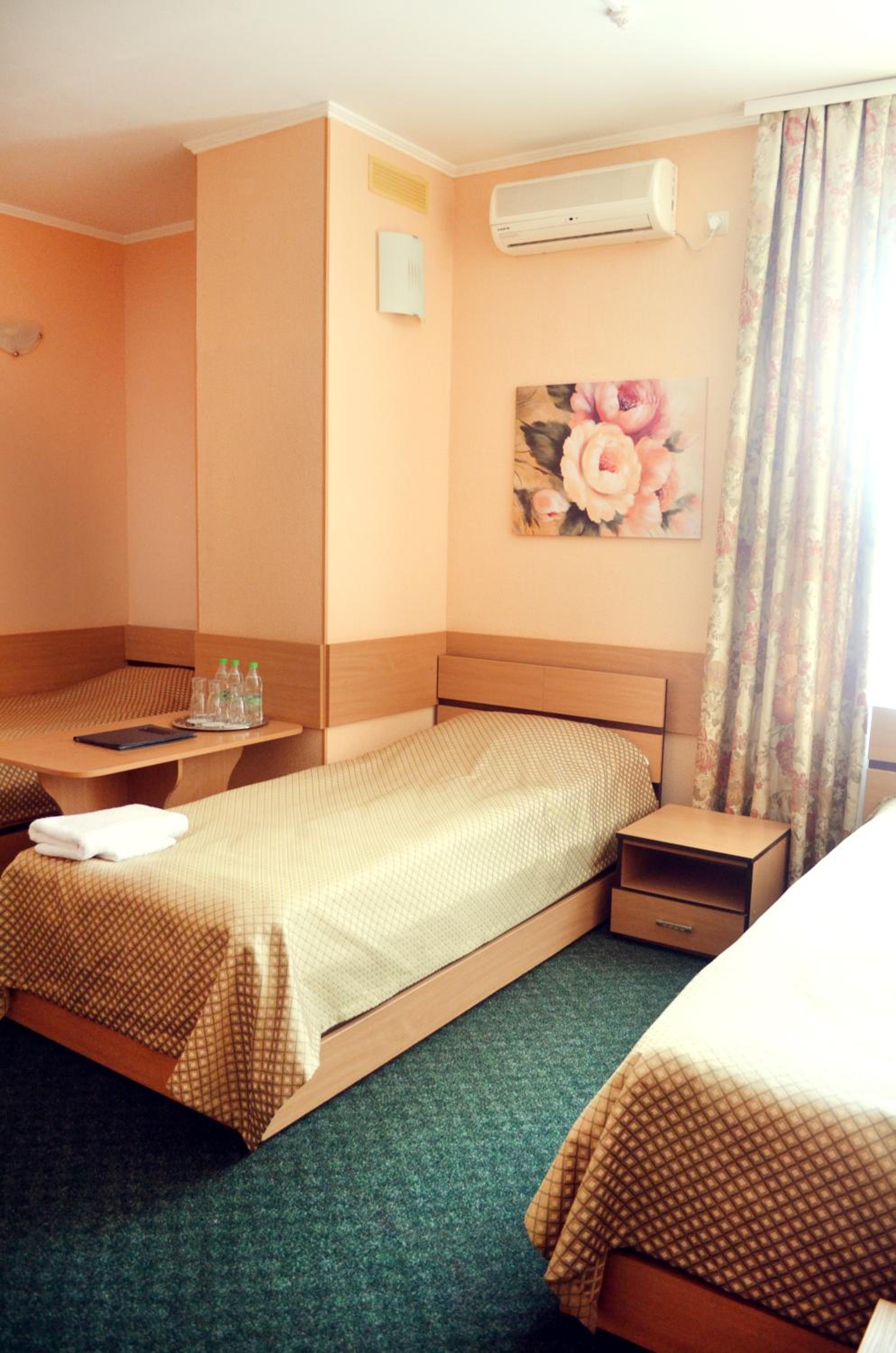 Triple Room with Bathroom photo 3