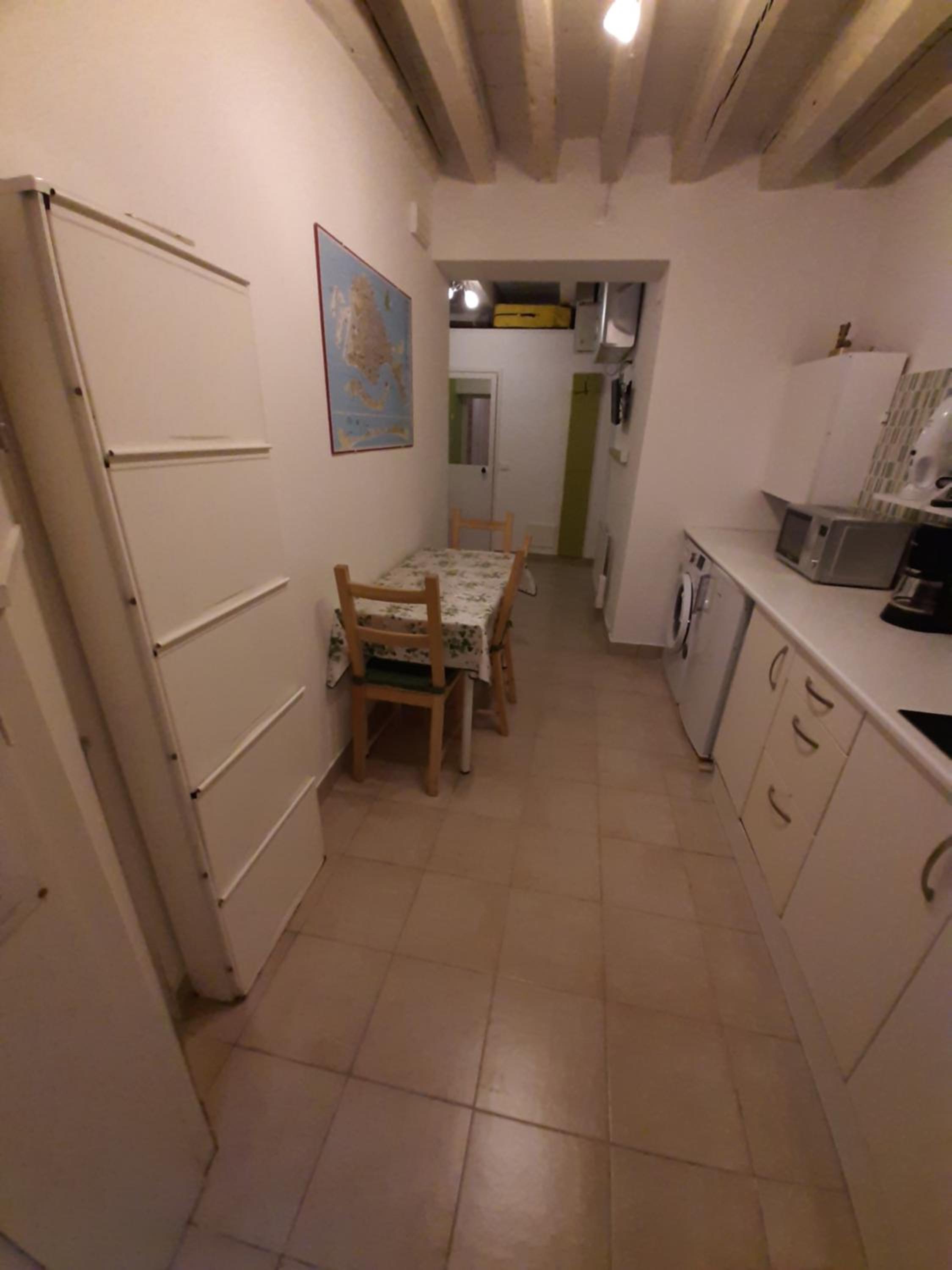 Apartment photo 2