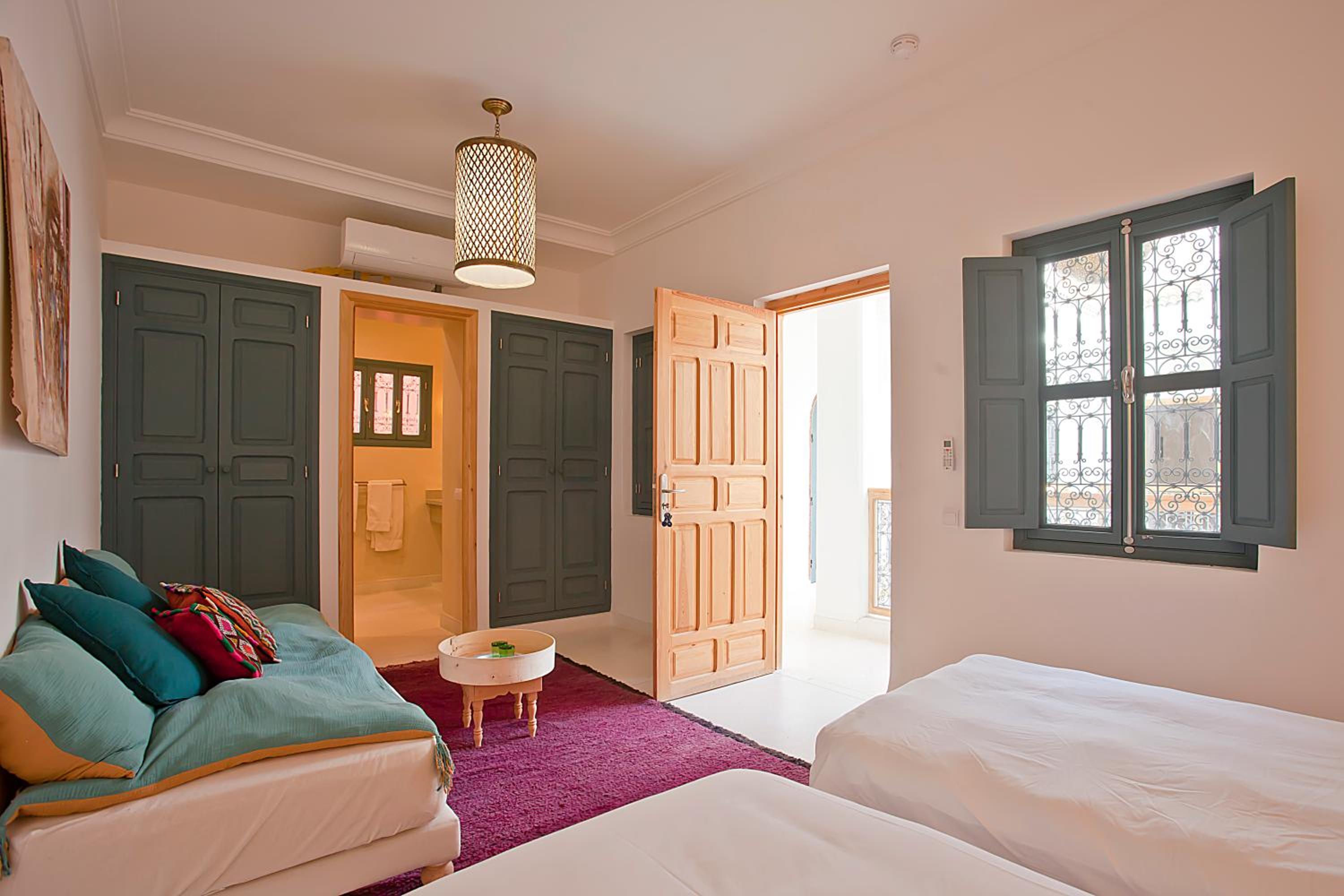 Deluxe Double Room (2 Adults + 1 Child)