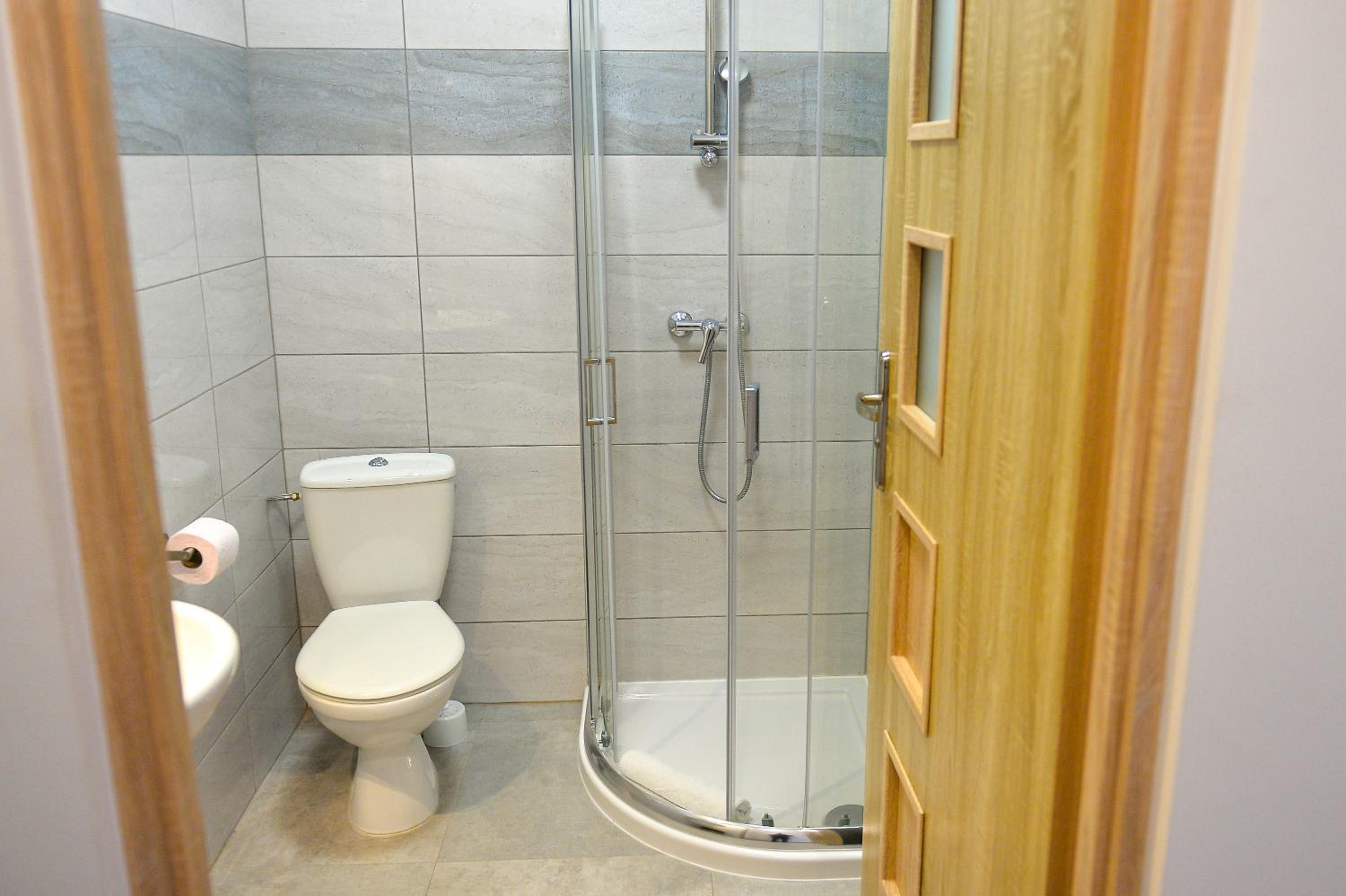 Triple Room - Photo 7