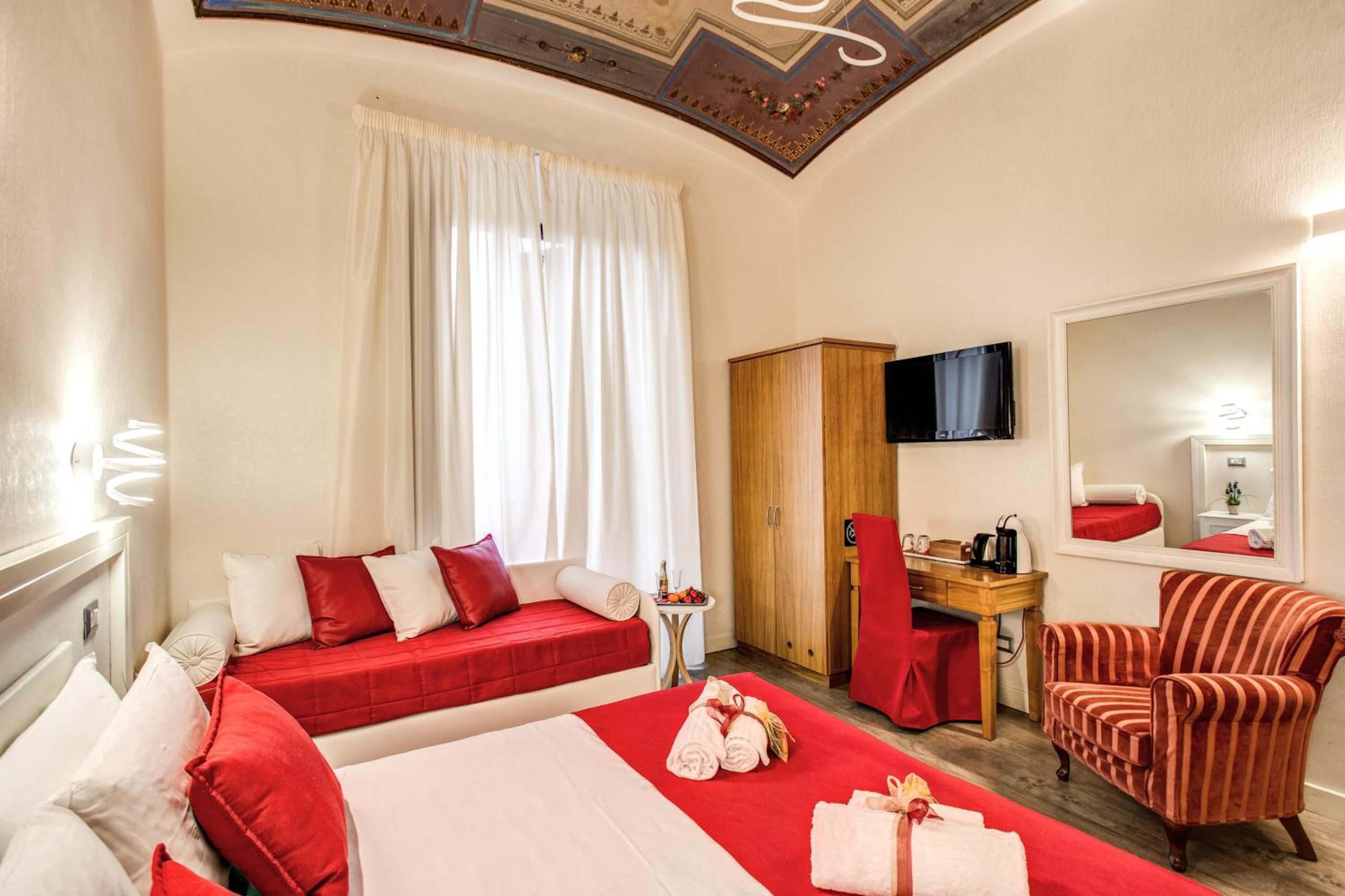 Superior Double or Twin Room photo 3