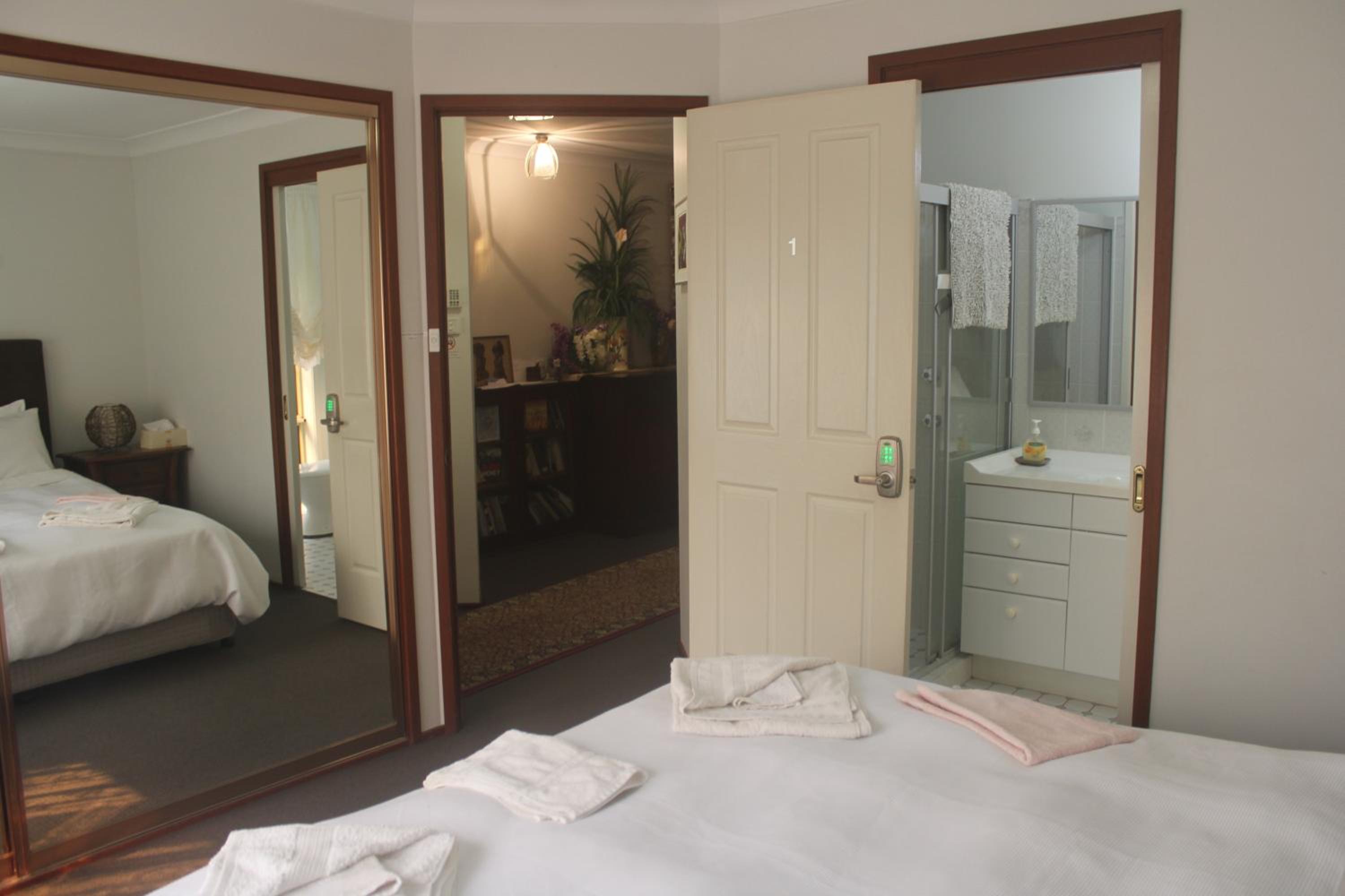 Double Room with Private Bathroom
