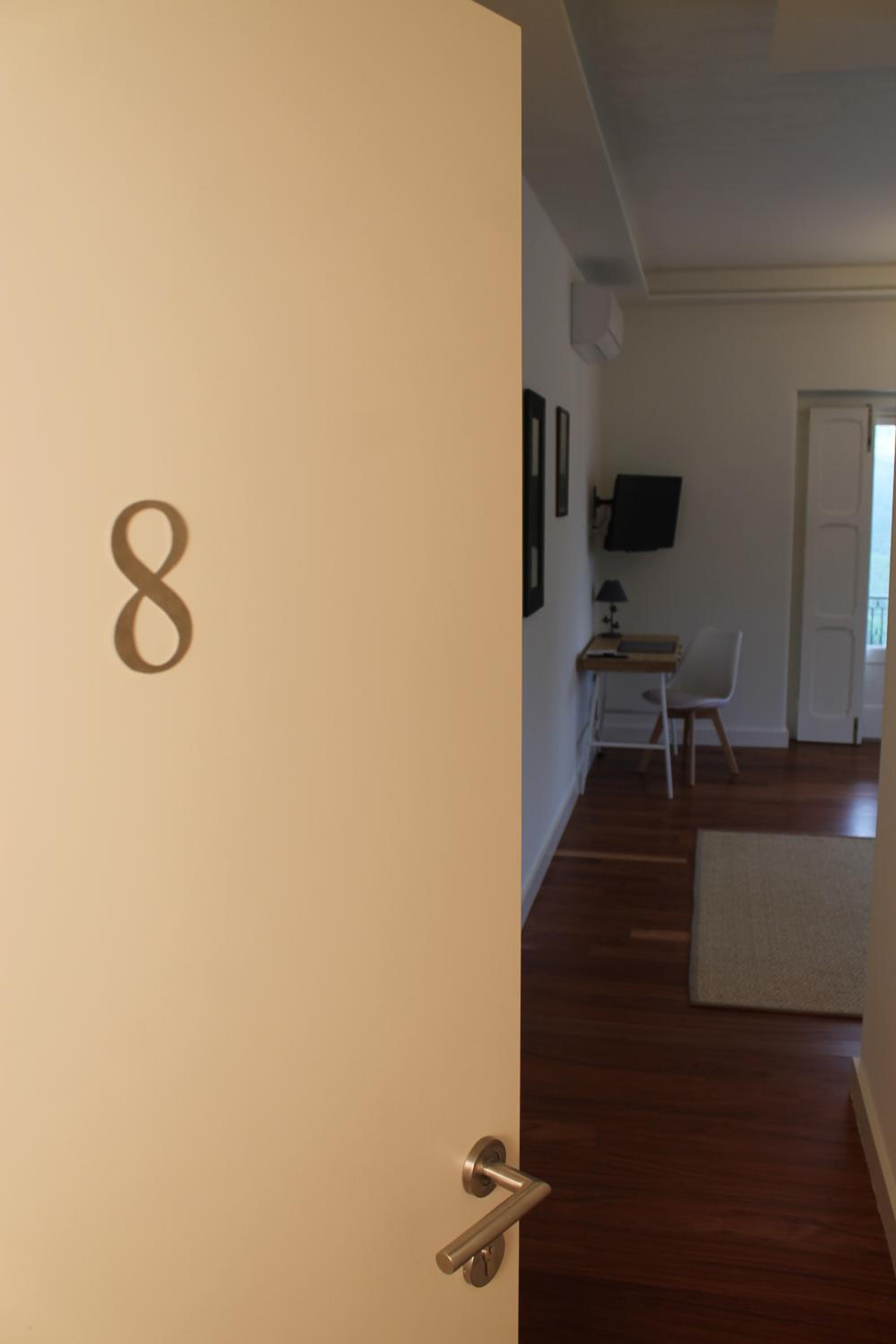 Deluxe Double Room with Balcony - Photo 2