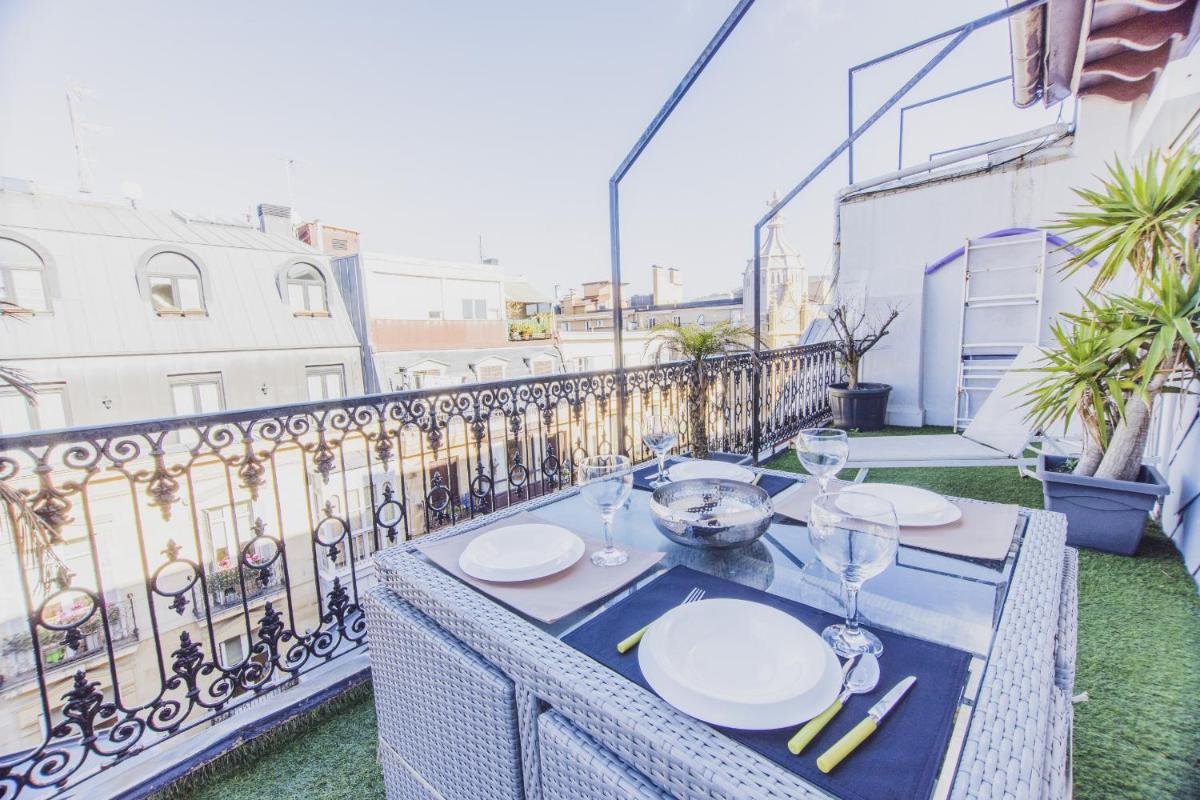 Apartment with Terrace