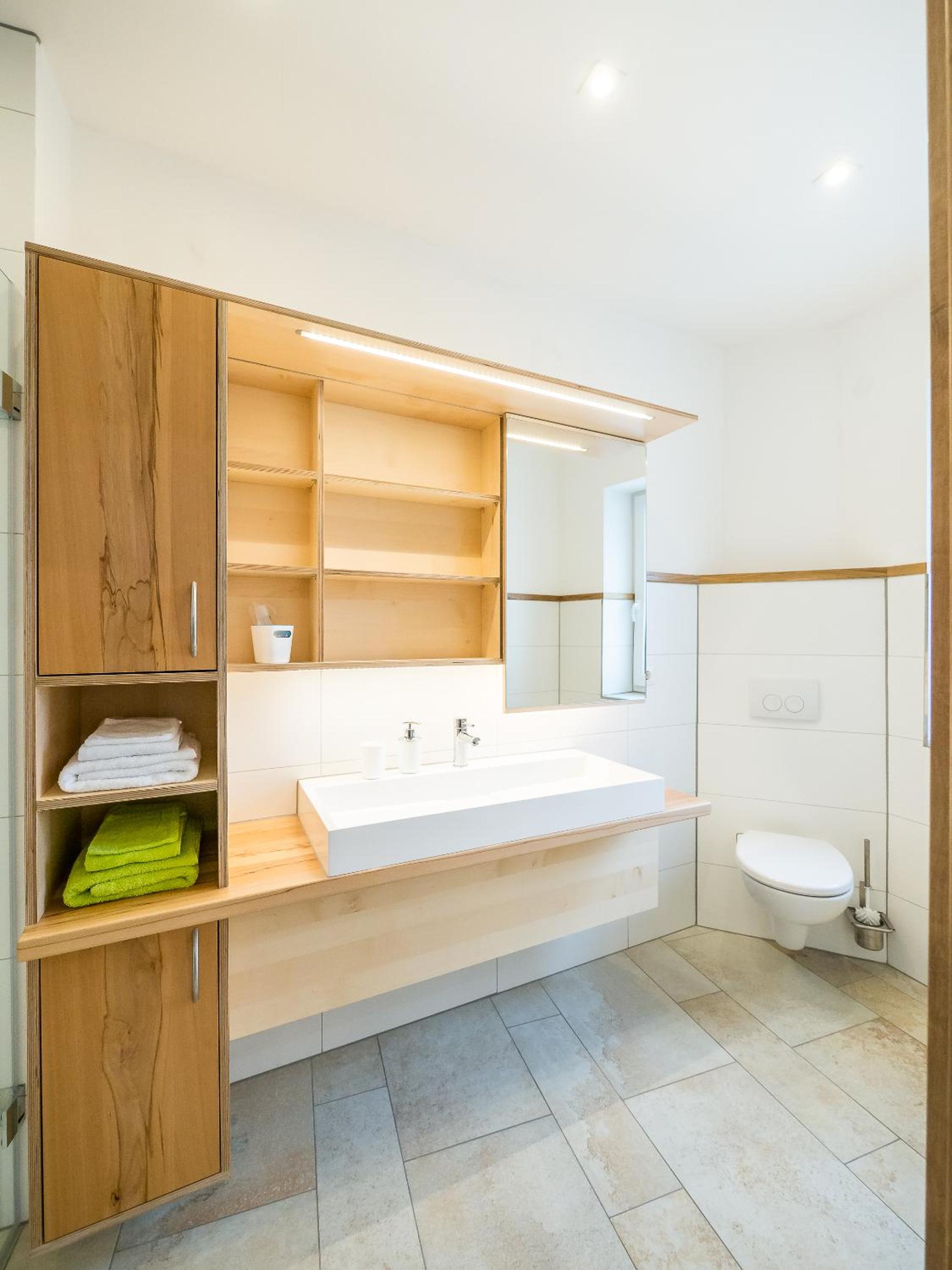 Deluxe Double Room with Shower photo 3