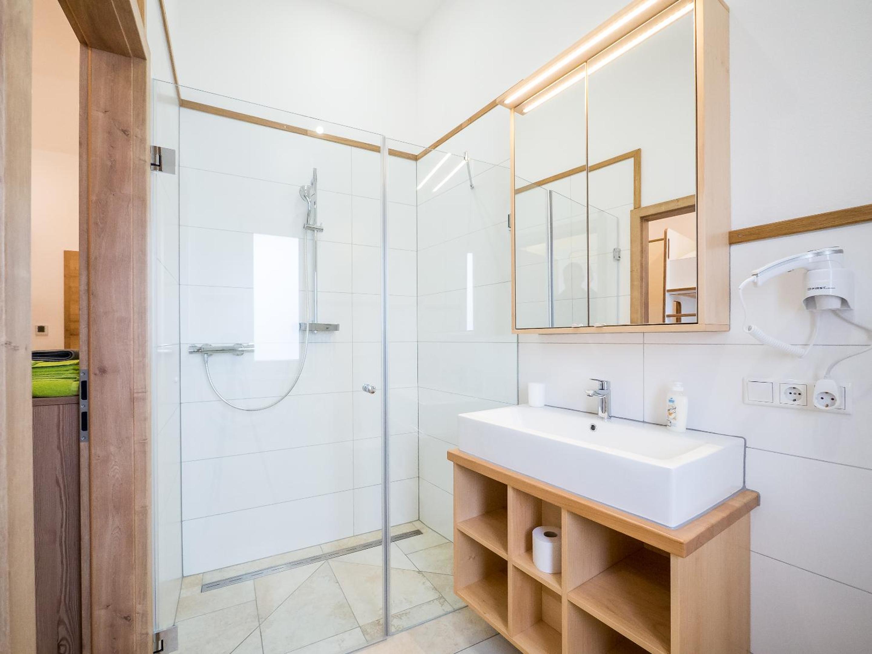Quadruple Room with Bathroom photo 2