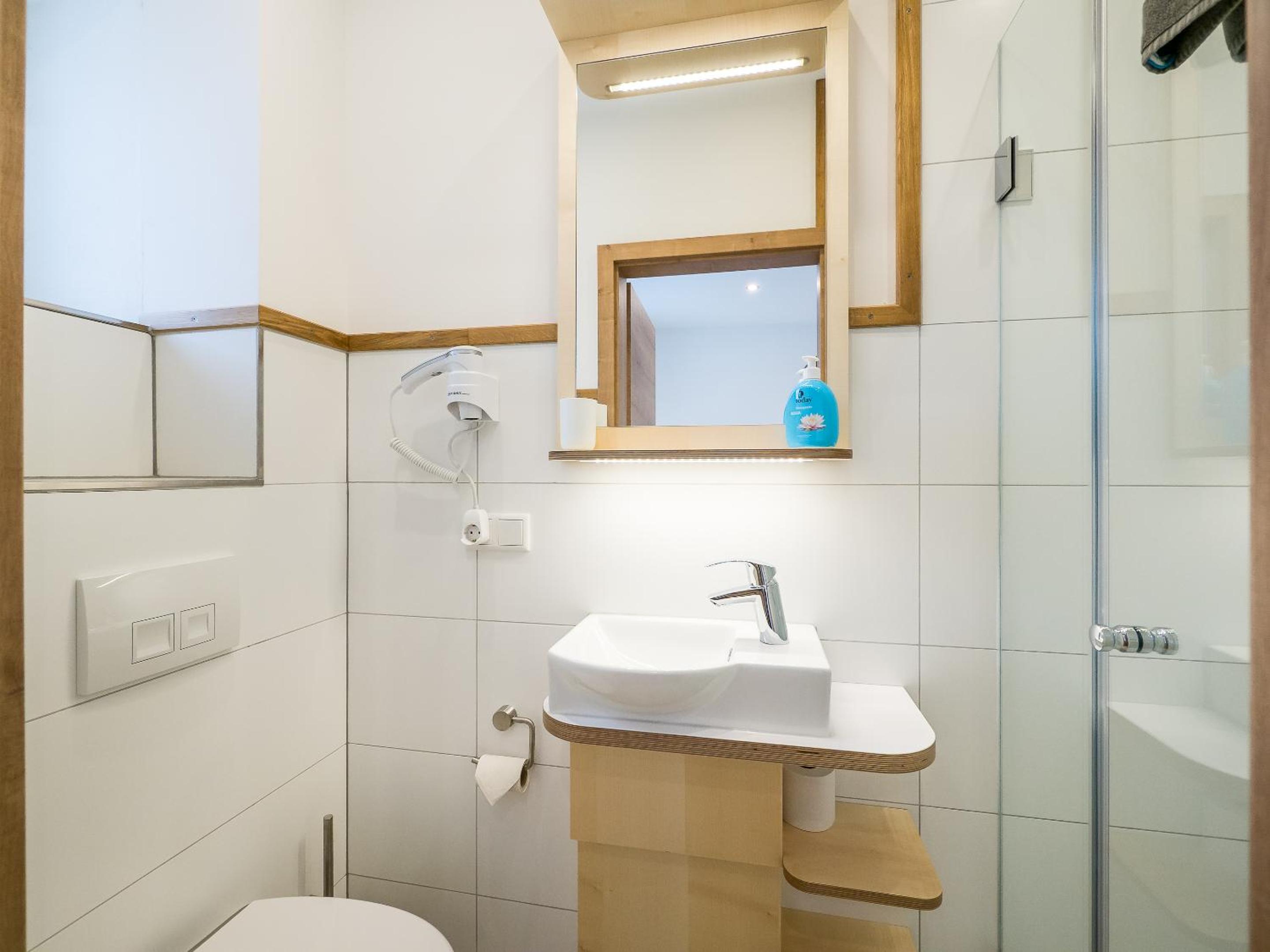 Double Room with Private Bathroom photo 3