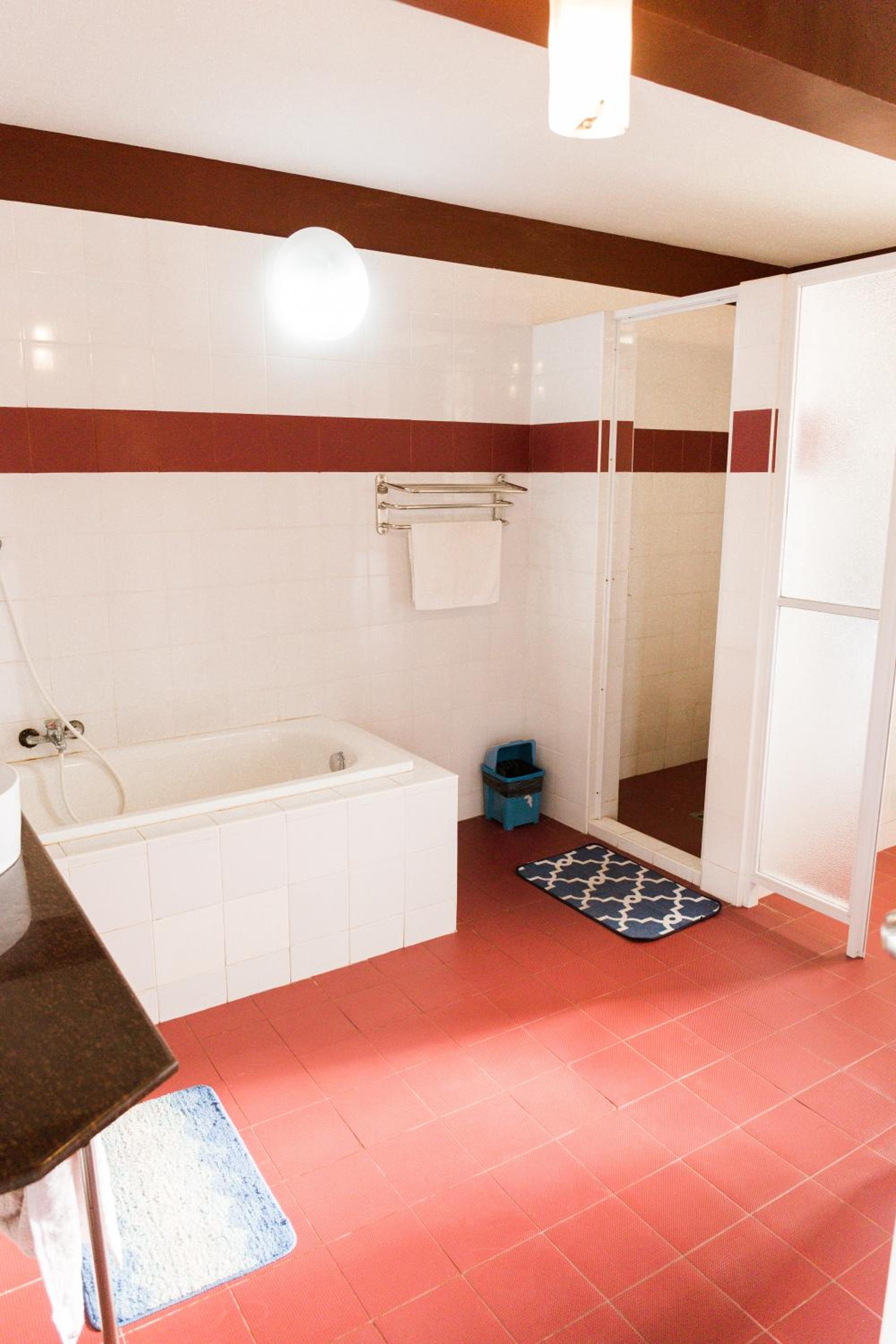 Penthouse Apartment - Photo 23