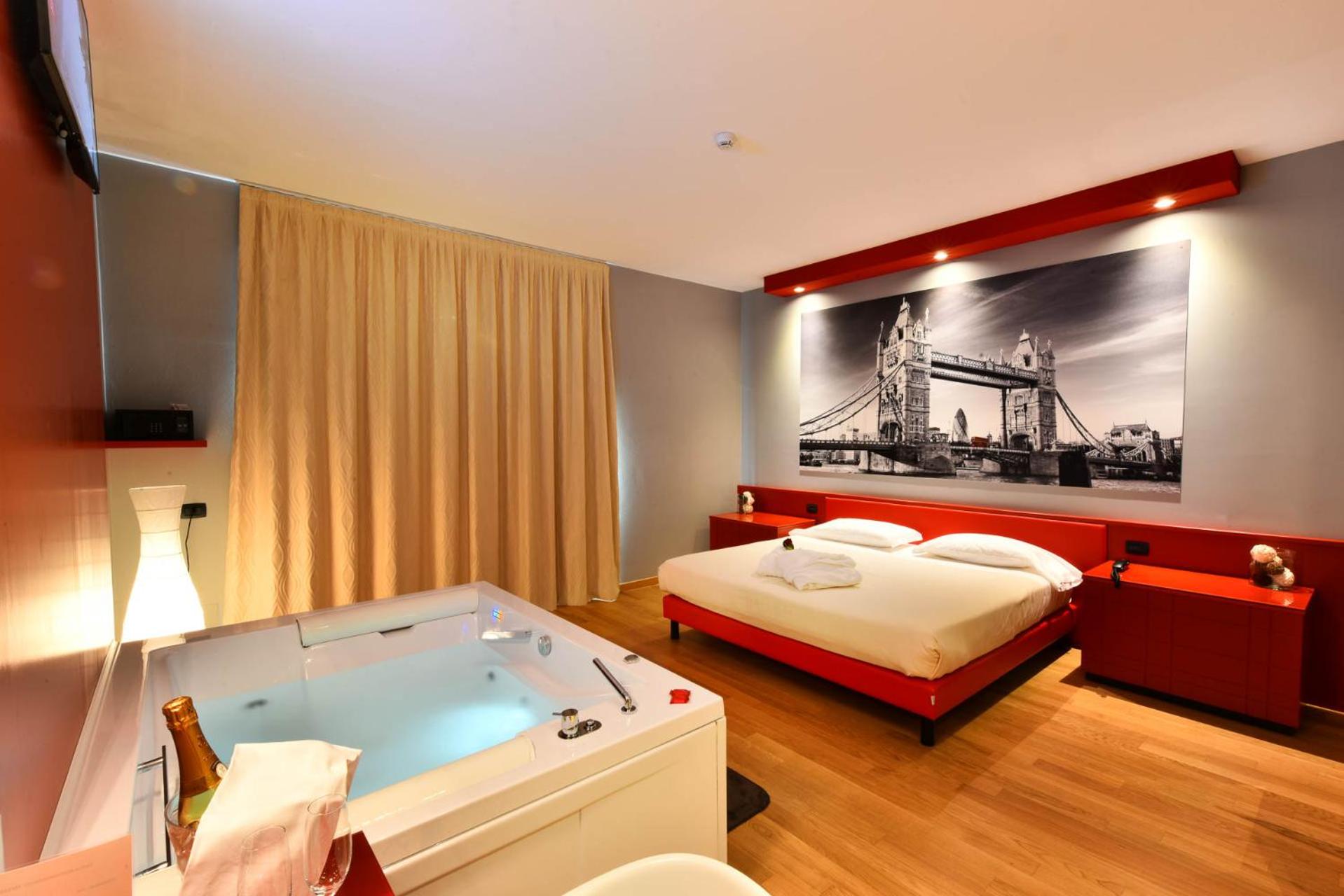 Double Room with Spa Bath