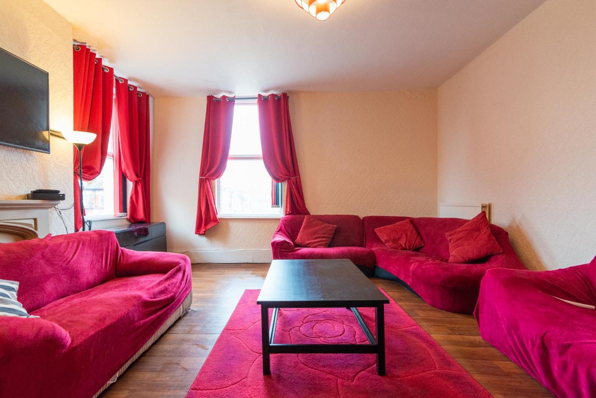 Apartment - Photo 1