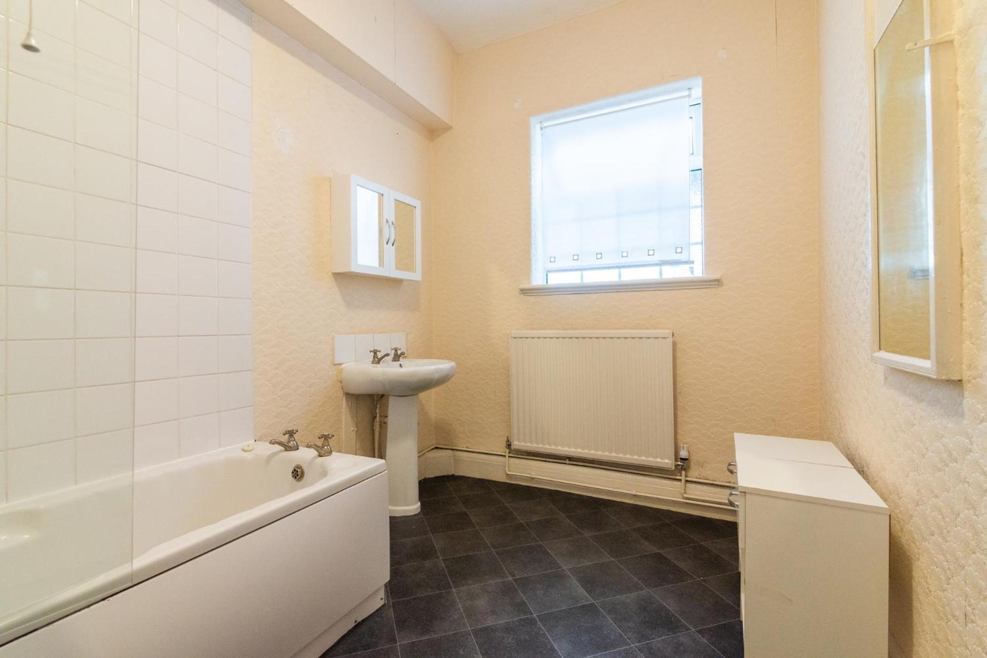 Apartment - Photo 11