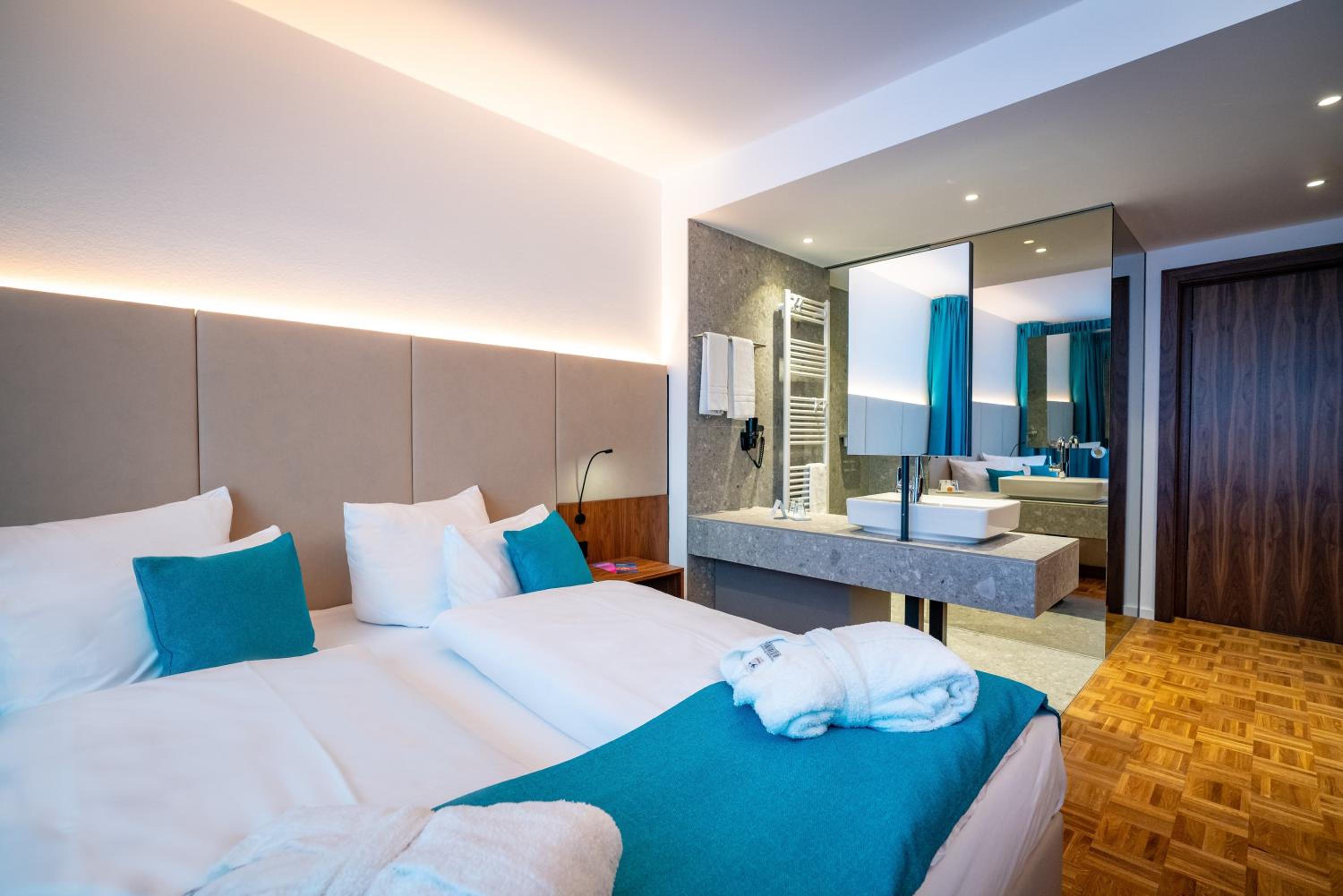 Double Room with Balcony photo 2