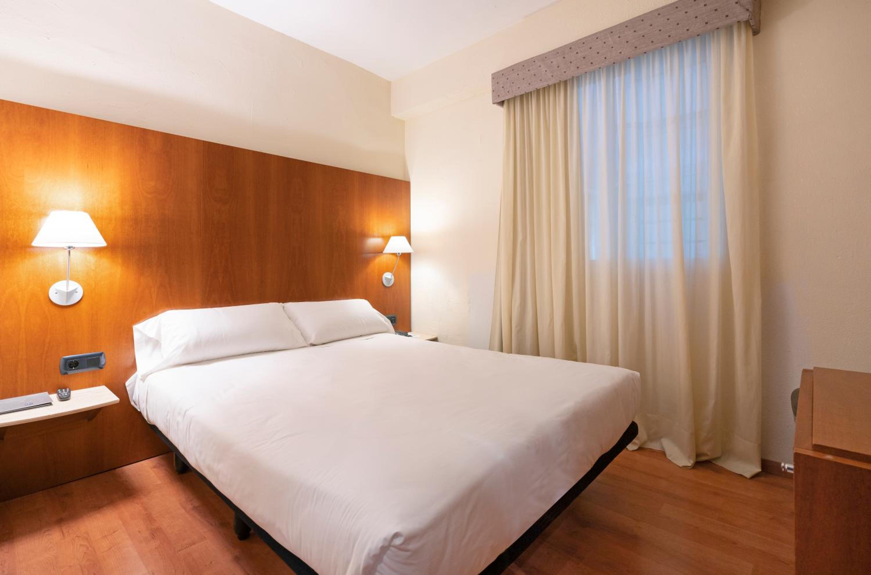 Habitación Individual (1-2 Adultos)