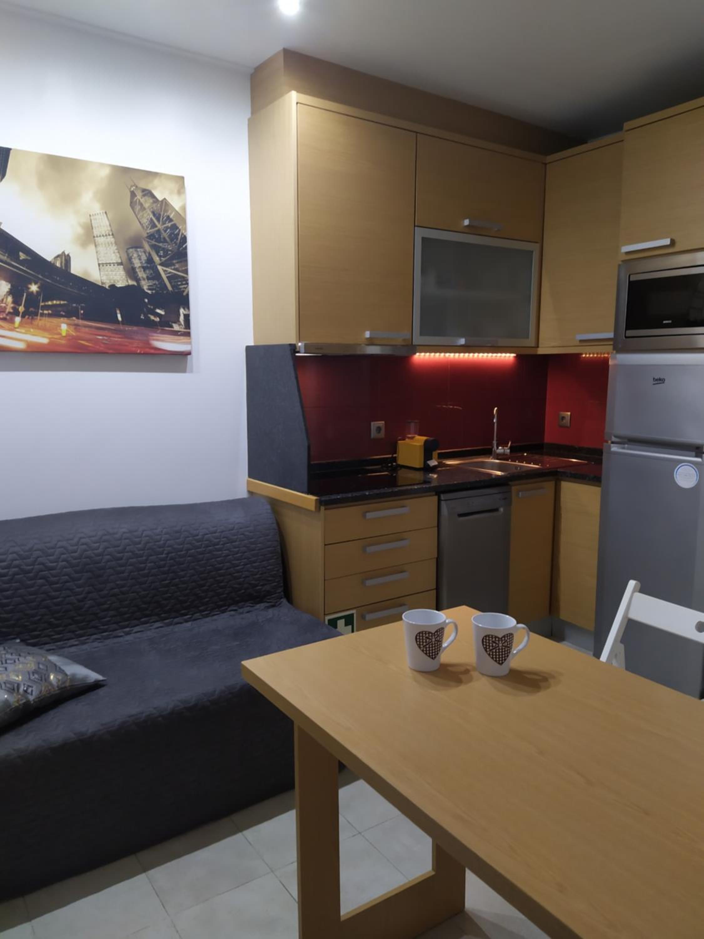 One-Bedroom House - Photo 28