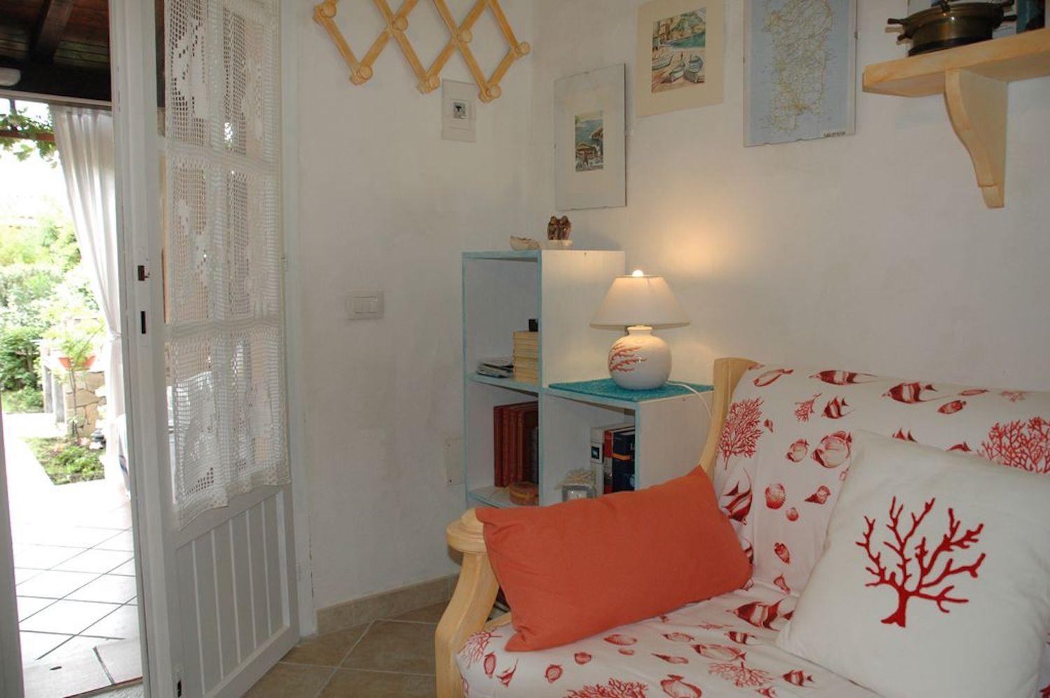 One-Bedroom House - Photo 7