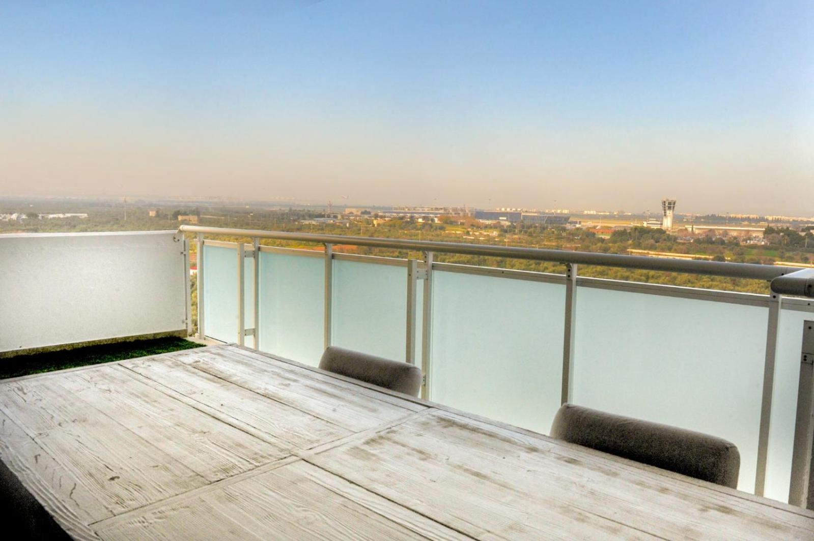 Deluxe Double Room with Balcony and Sea View photo 2