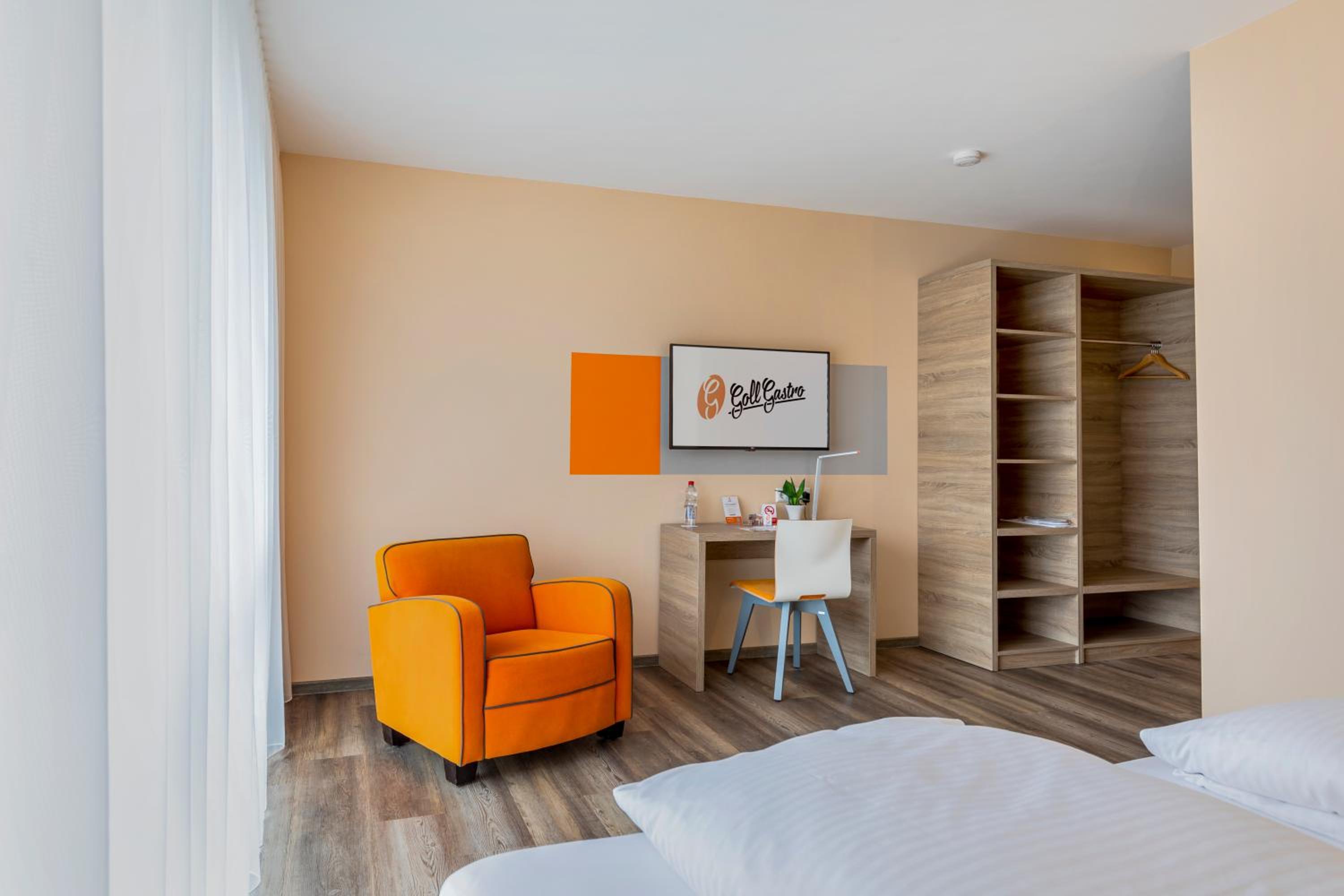 Standard Double Room - Photo 2