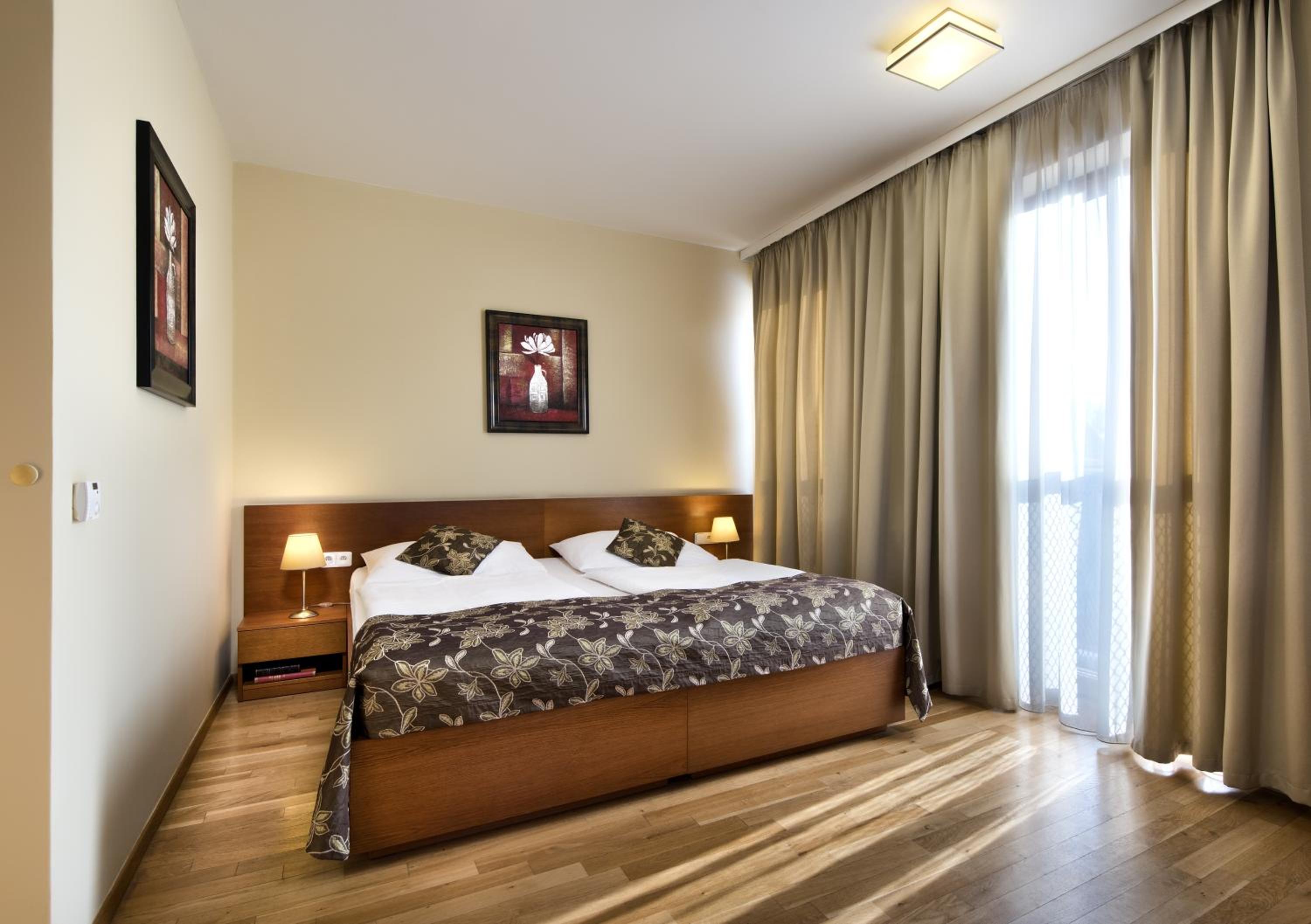 Double Room - Photo 1