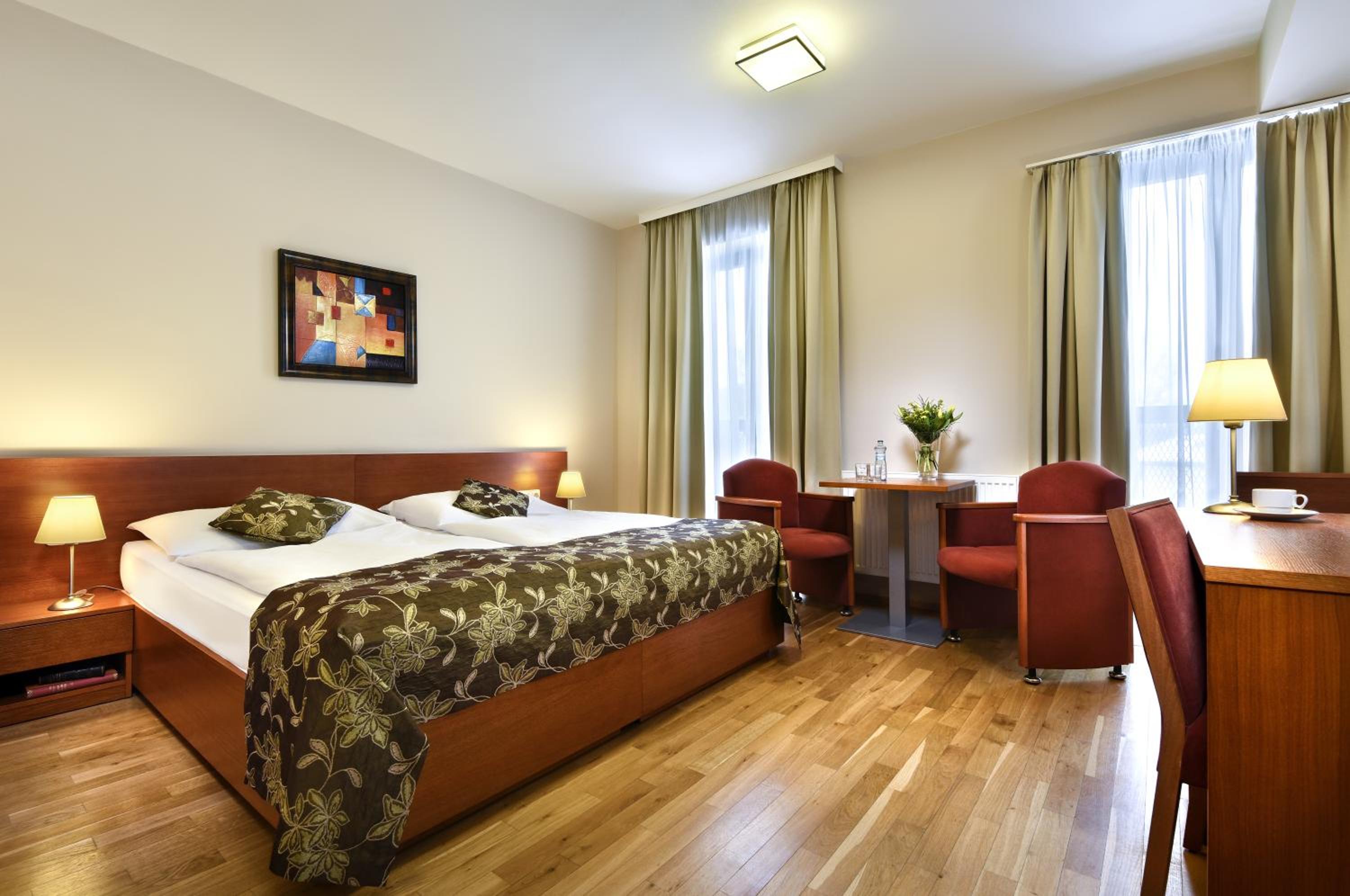 Quadruple Room - Photo 3