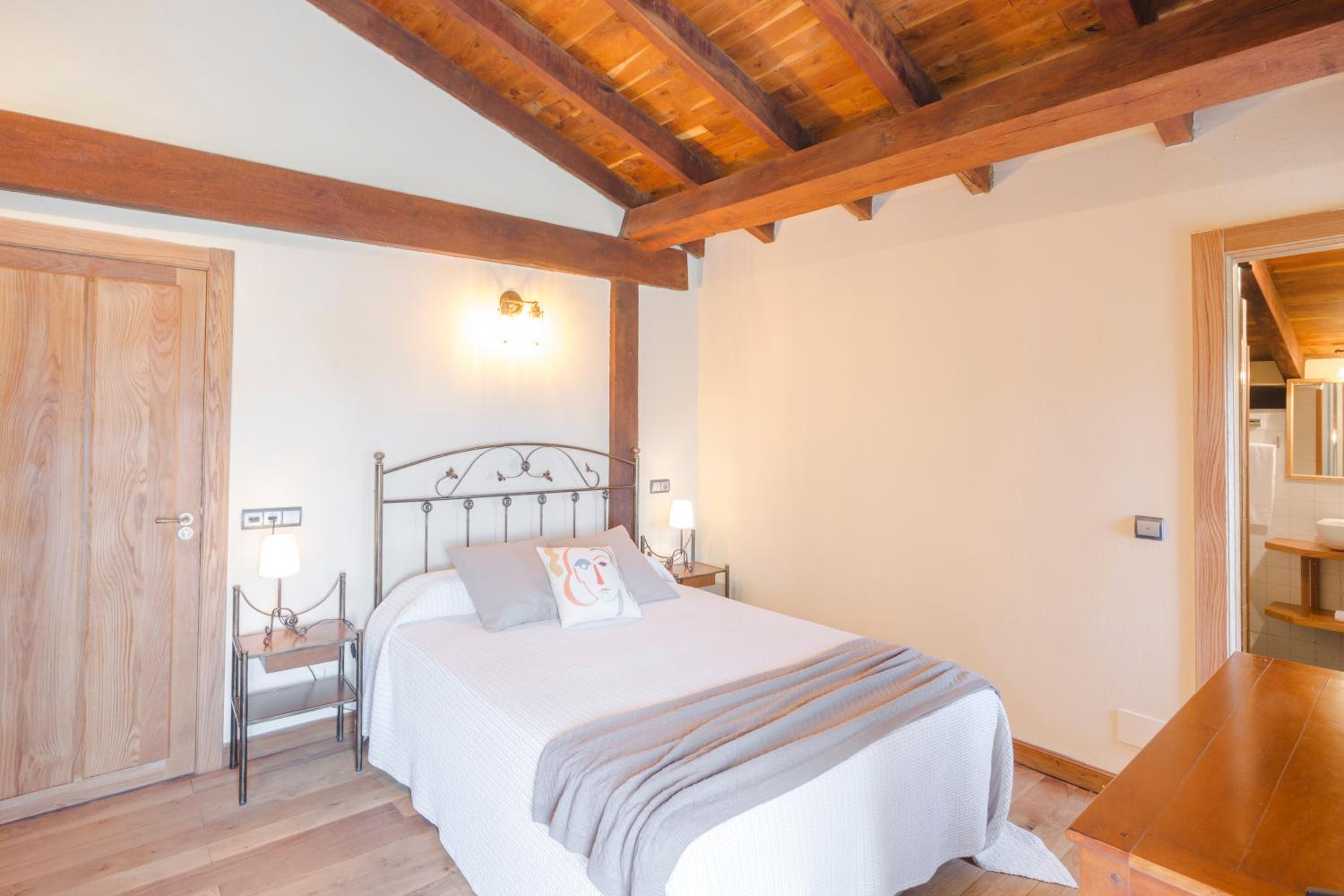 Habitación Doble con Baño Privado