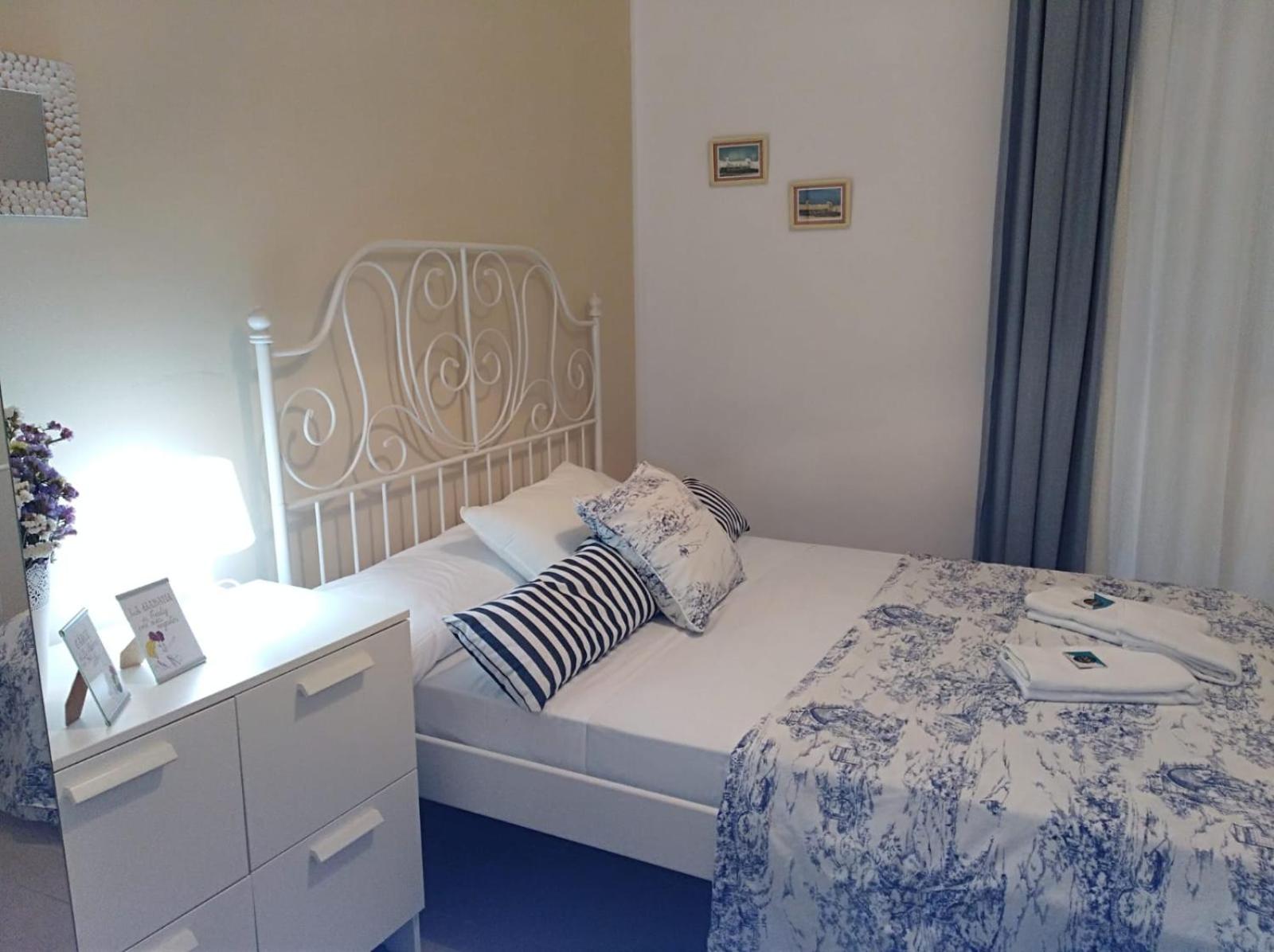 Apartamento de dos habitaciones con balcón