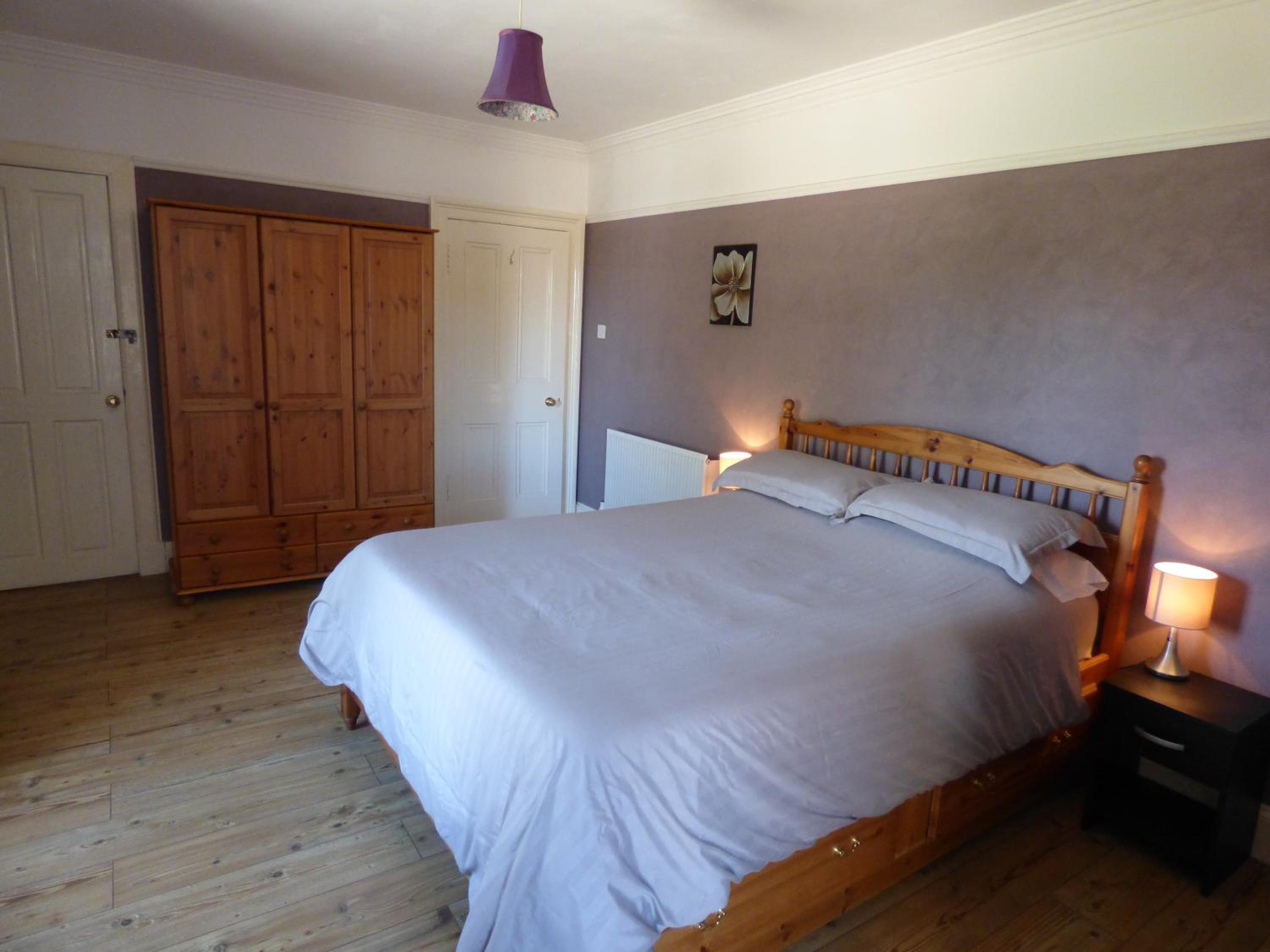 Three-Bedroom House photo 1