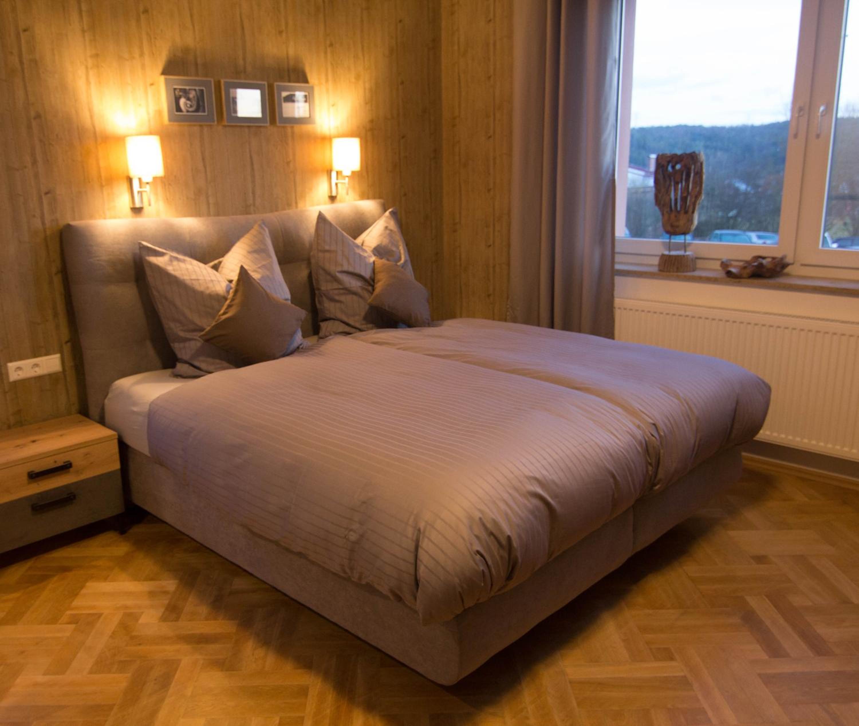 Large Double Room photo 1
