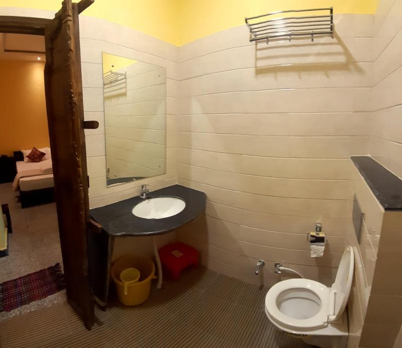 Budget Double Room photo 3