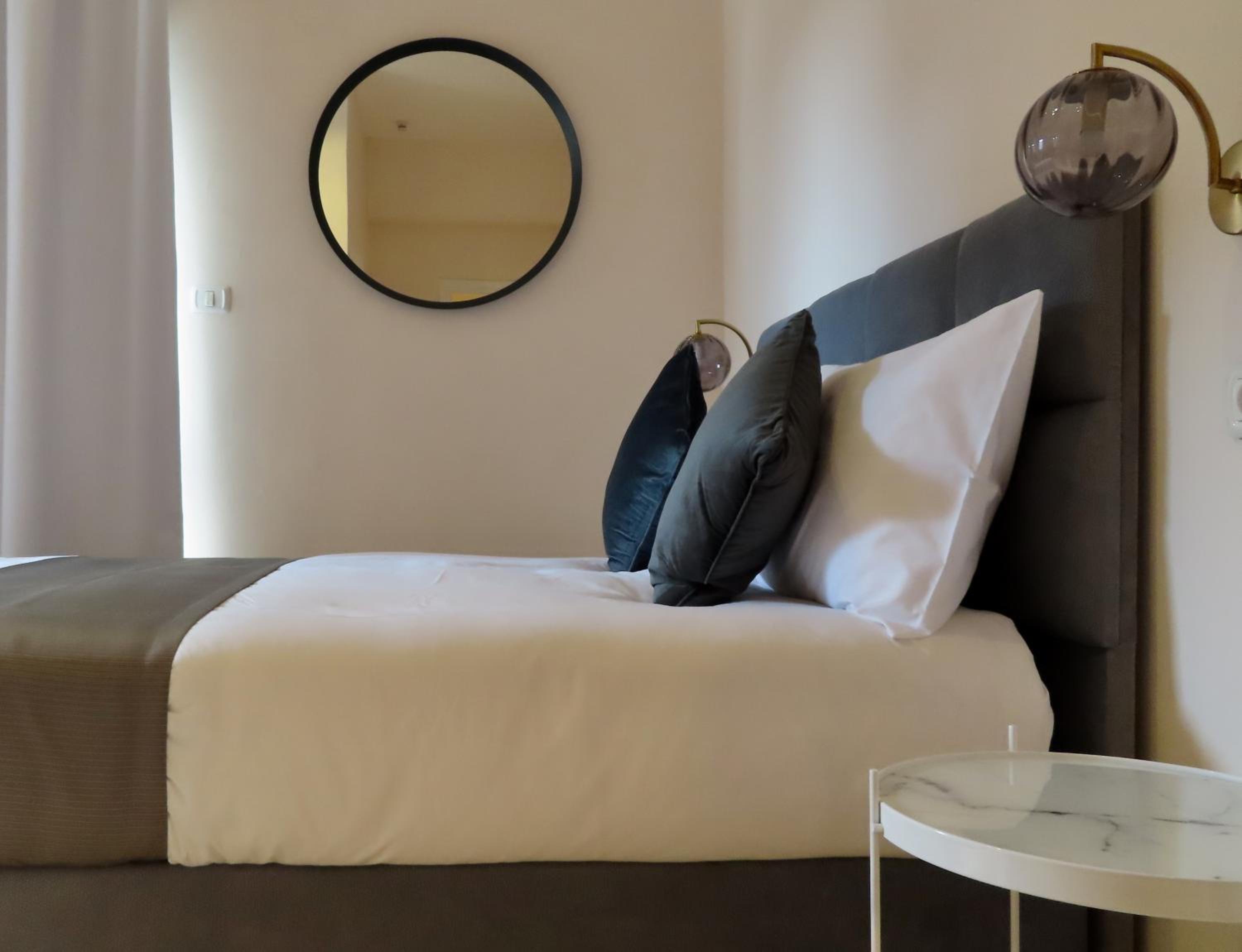 Double Room - Photo 1