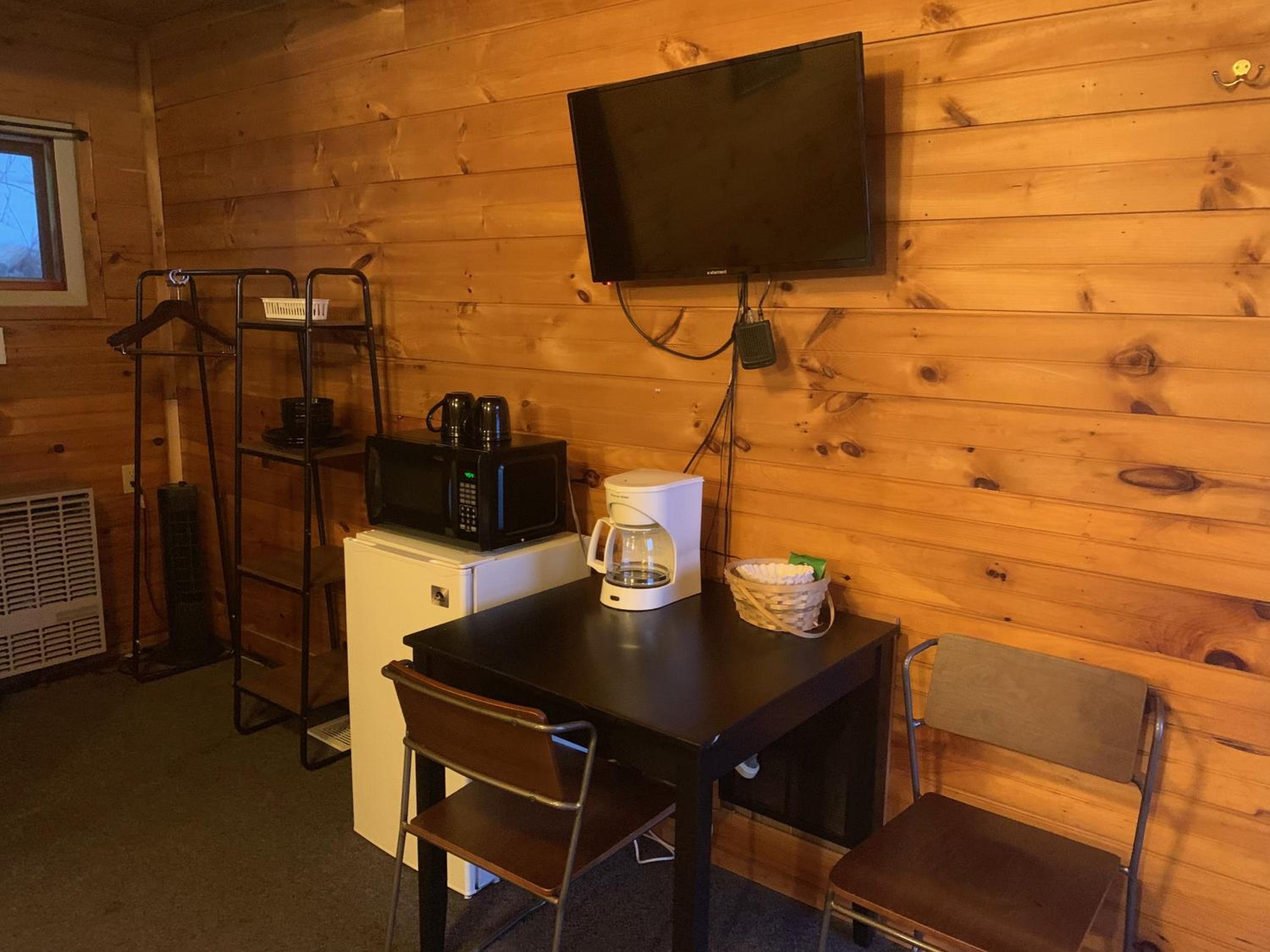 Budget Twin Room photo 3