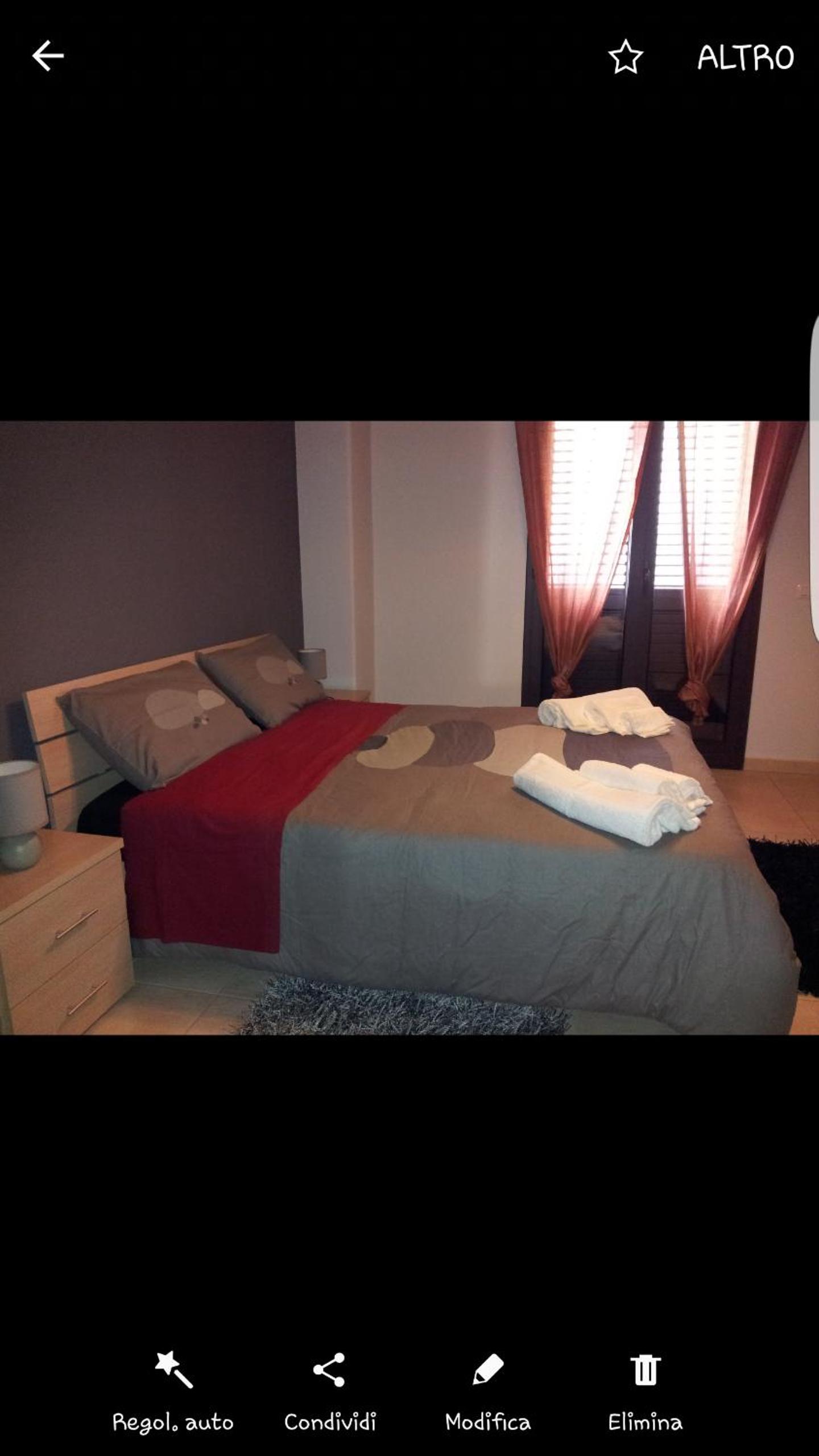 Double or Twin Room with Private Bathroom - Photo 8