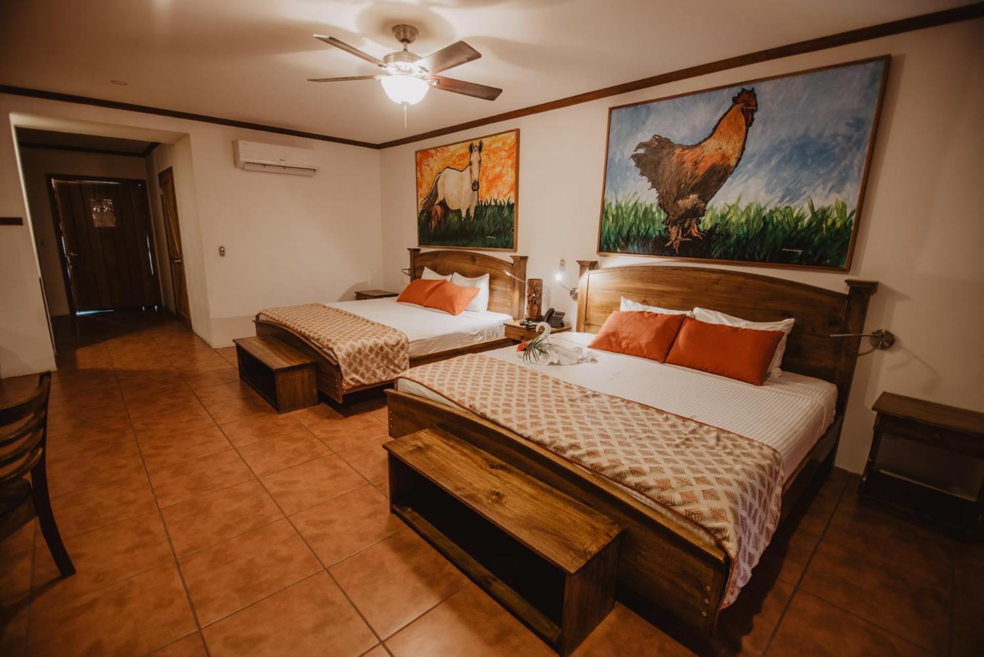 Superior Suite - Photo 3