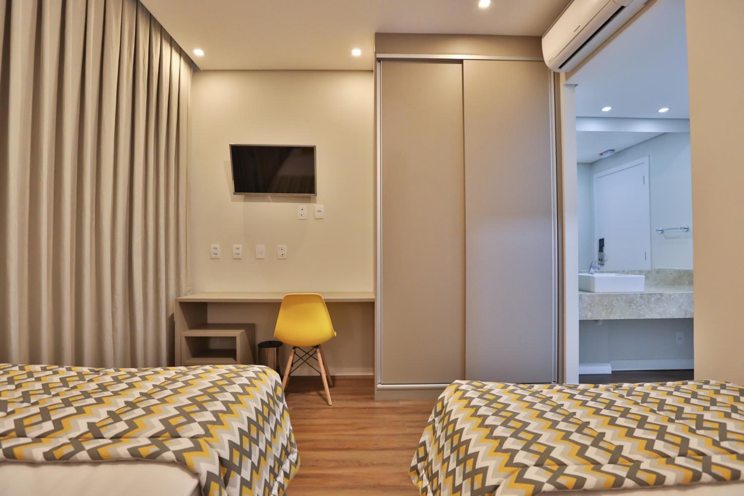 Standard Double Room - Photo 3
