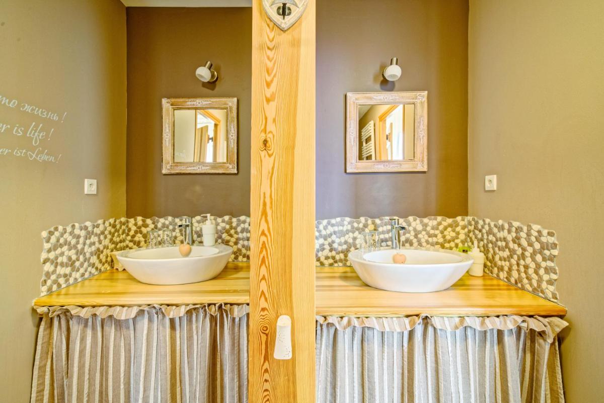 Suite with Mountain View - Photo 4