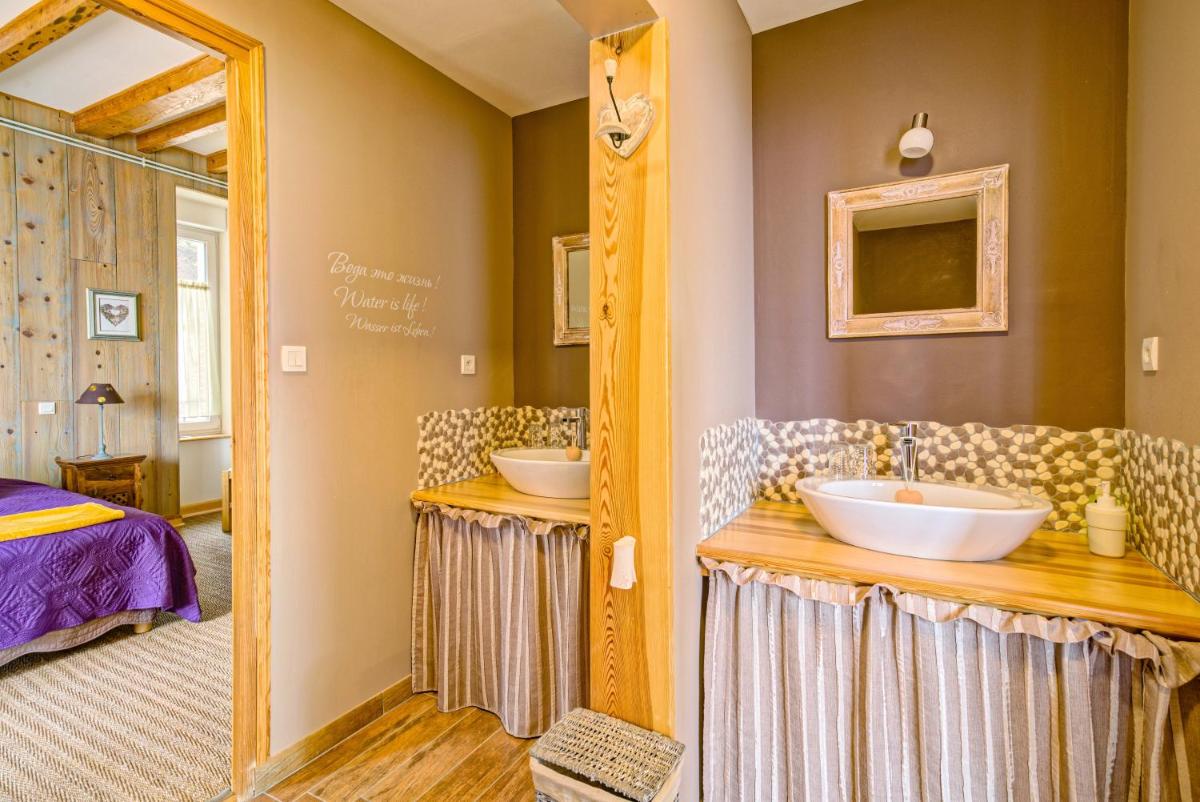 Suite with Mountain View - Photo 5