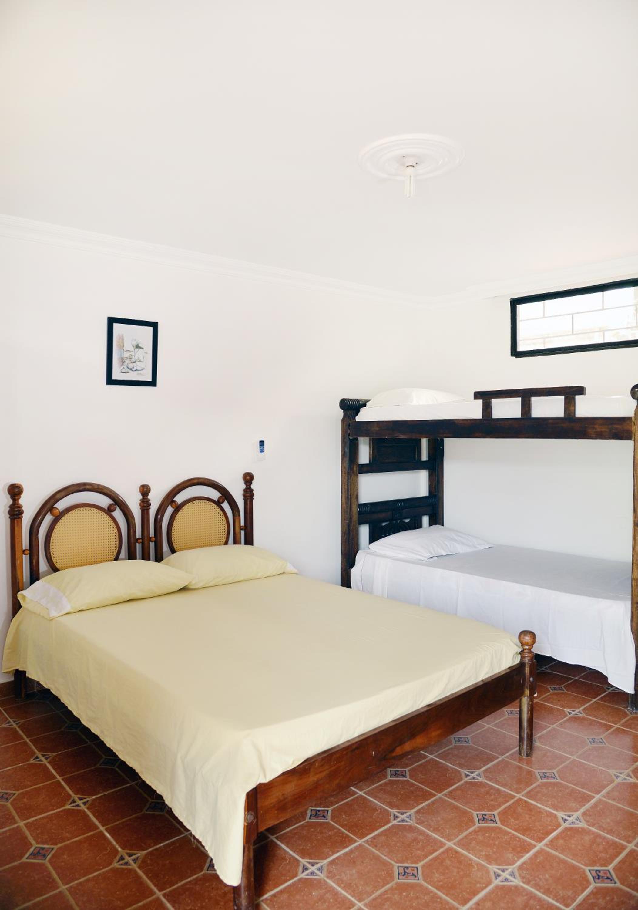 Quadruple Room with Air Conditioner photo 1