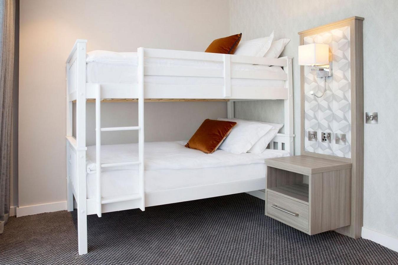 Family Suite - Photo 6
