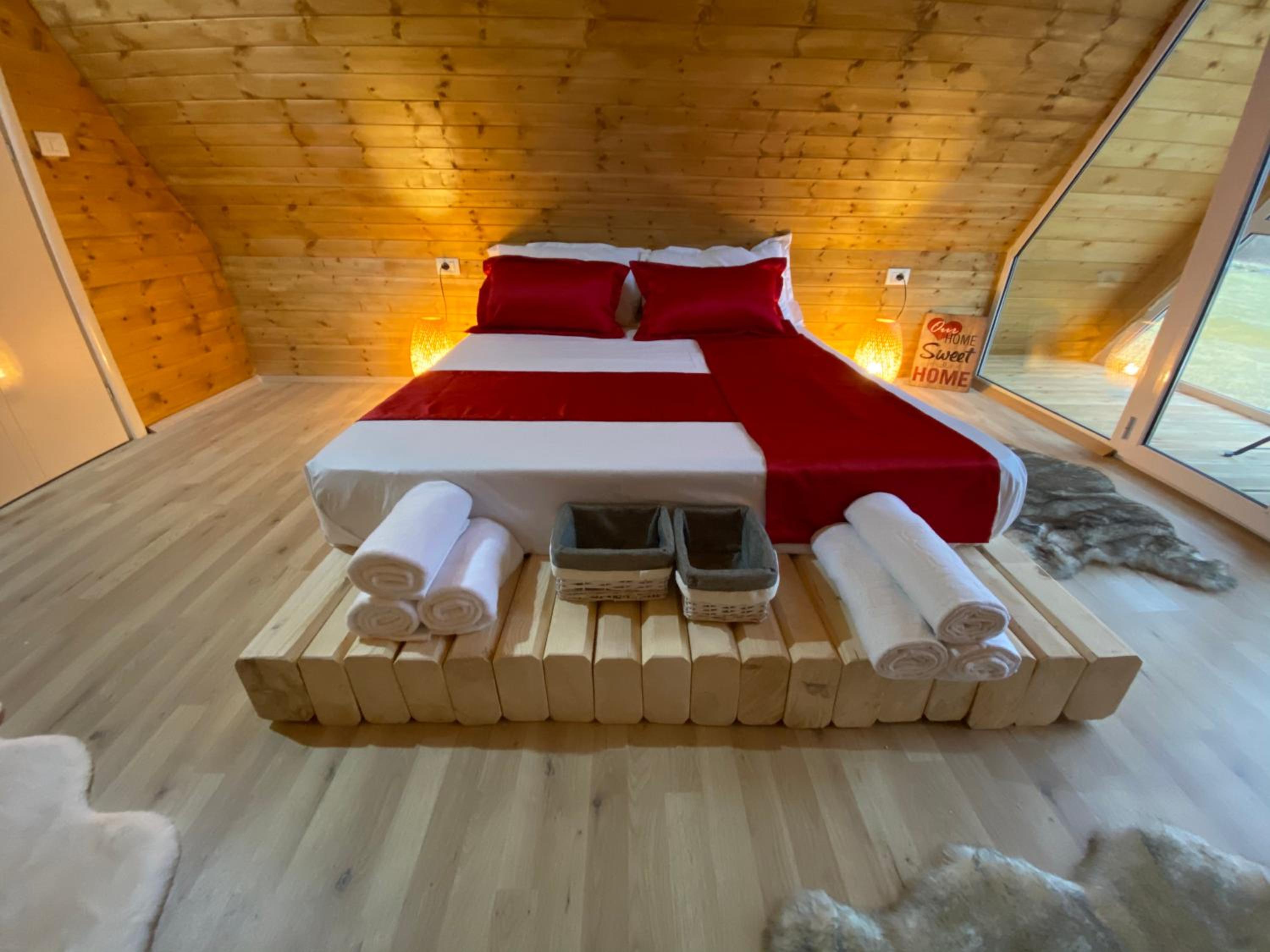 Junior Suite with Mountain View photo 3