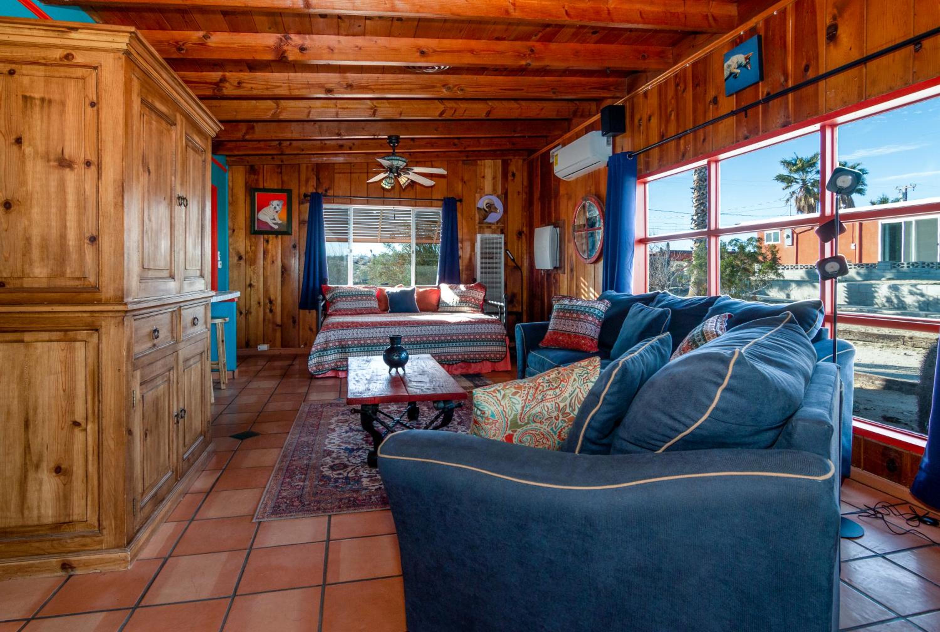 One-Bedroom House - Photo 1