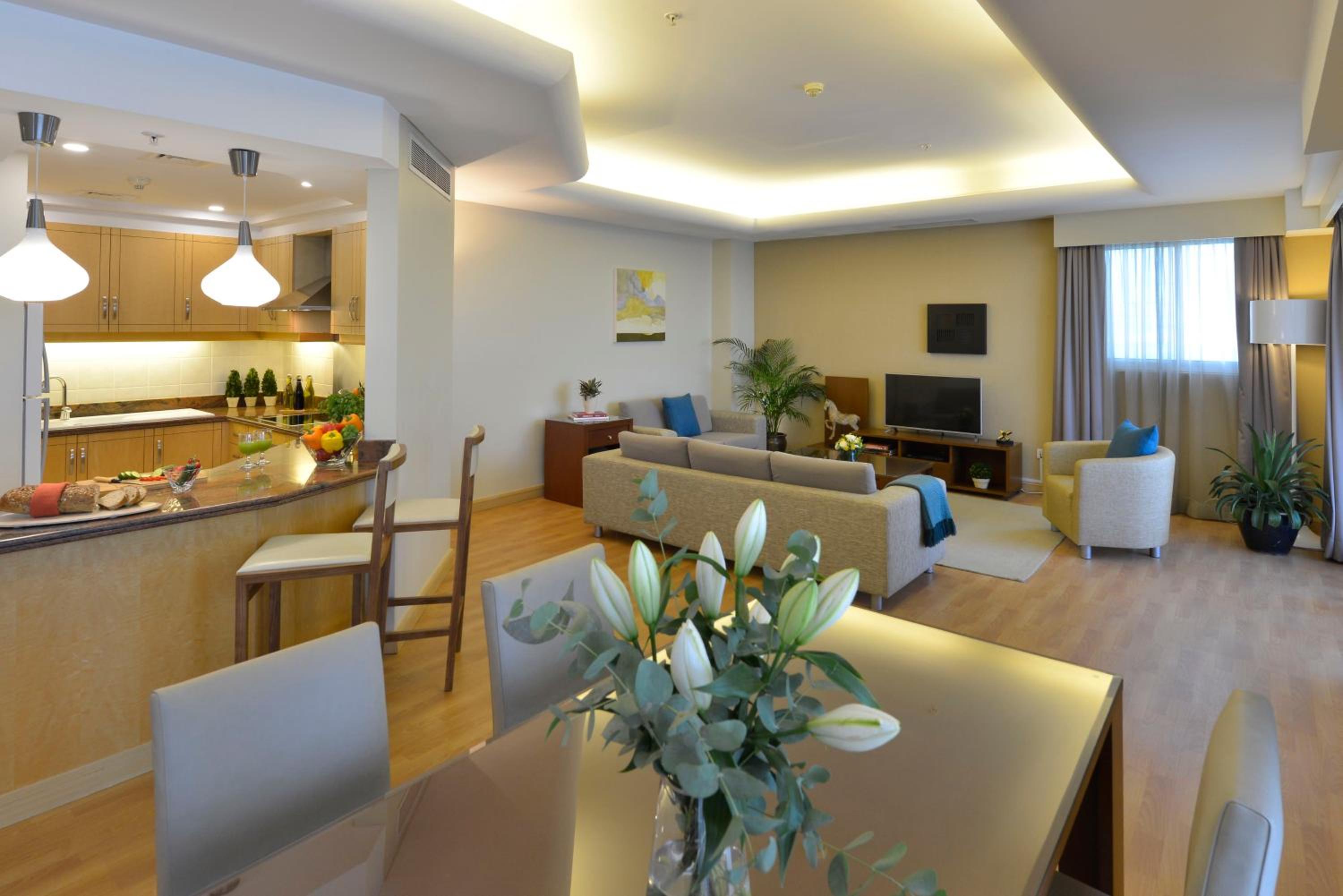 Two-Bedroom Deluxe Apartment with Balcony