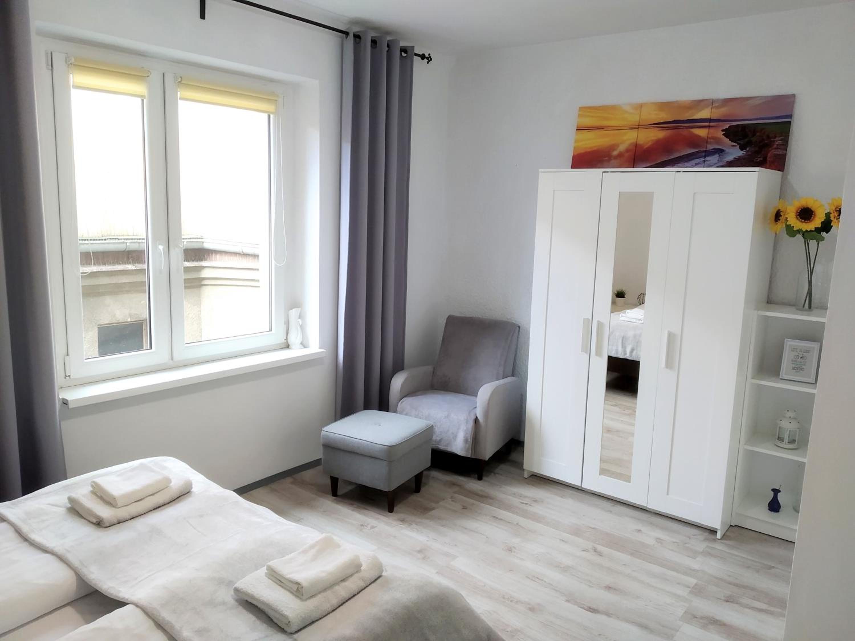 Apartment - Photo 12