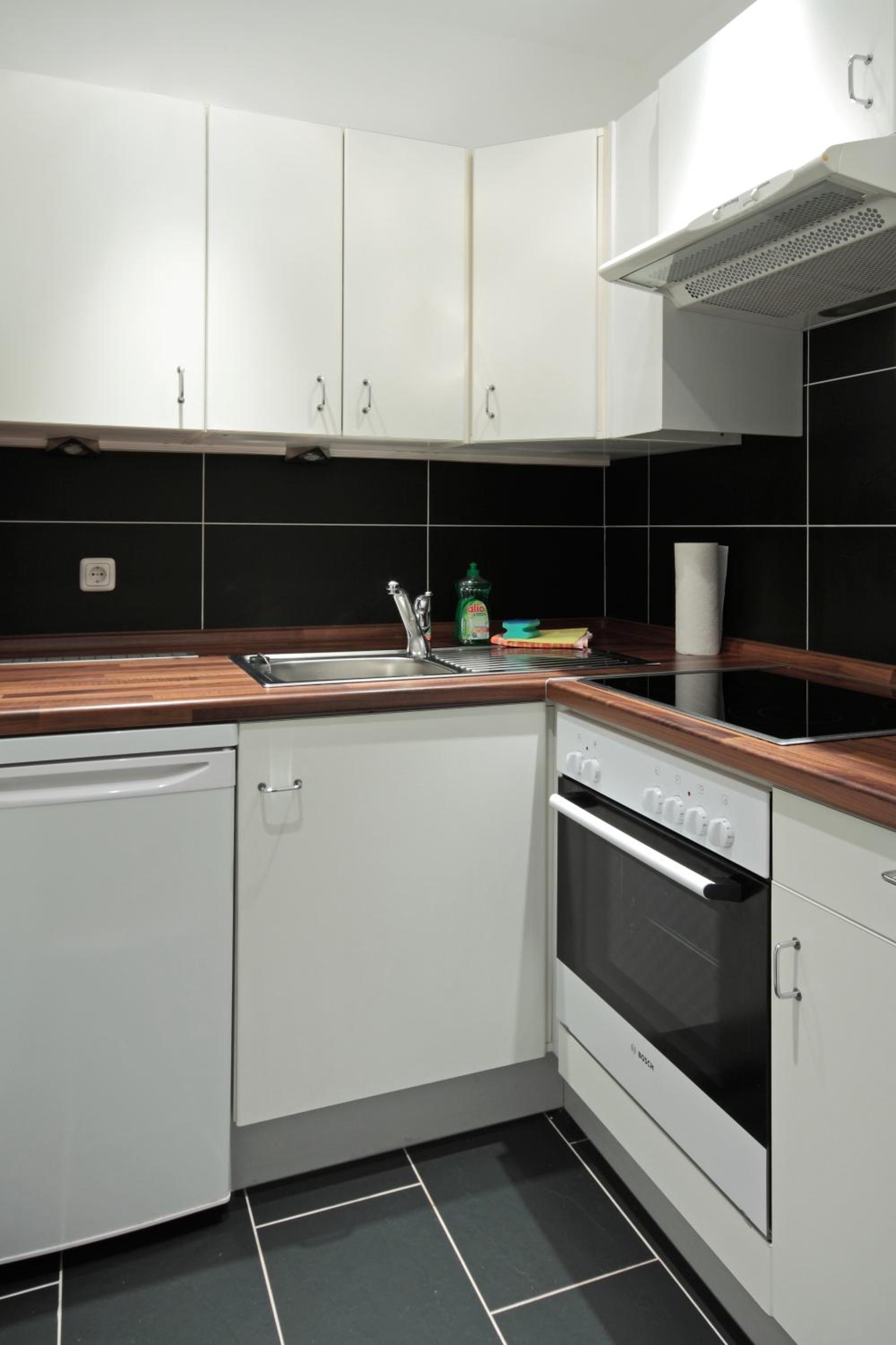 Apartment photo 3