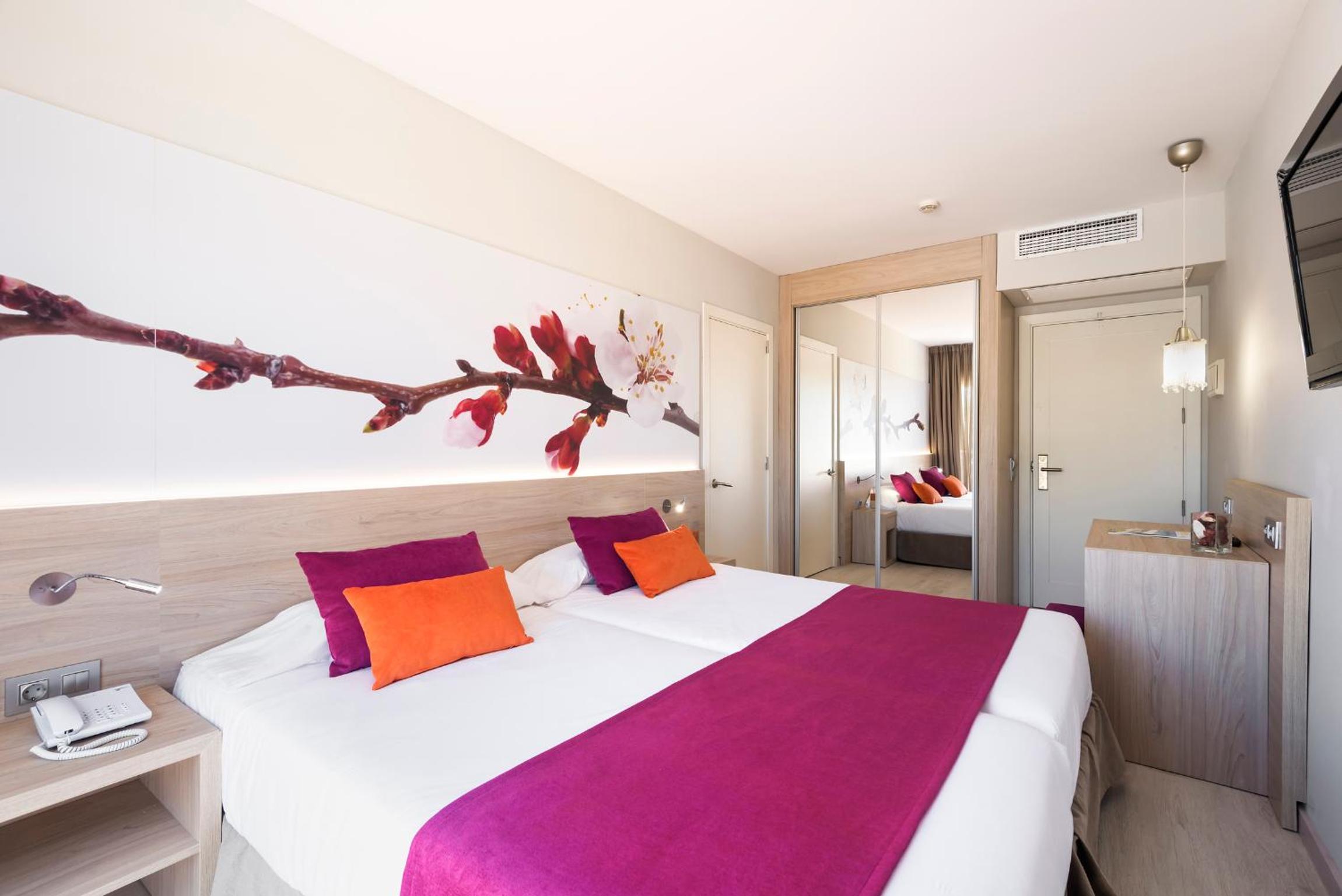 Double Room - Photo 3