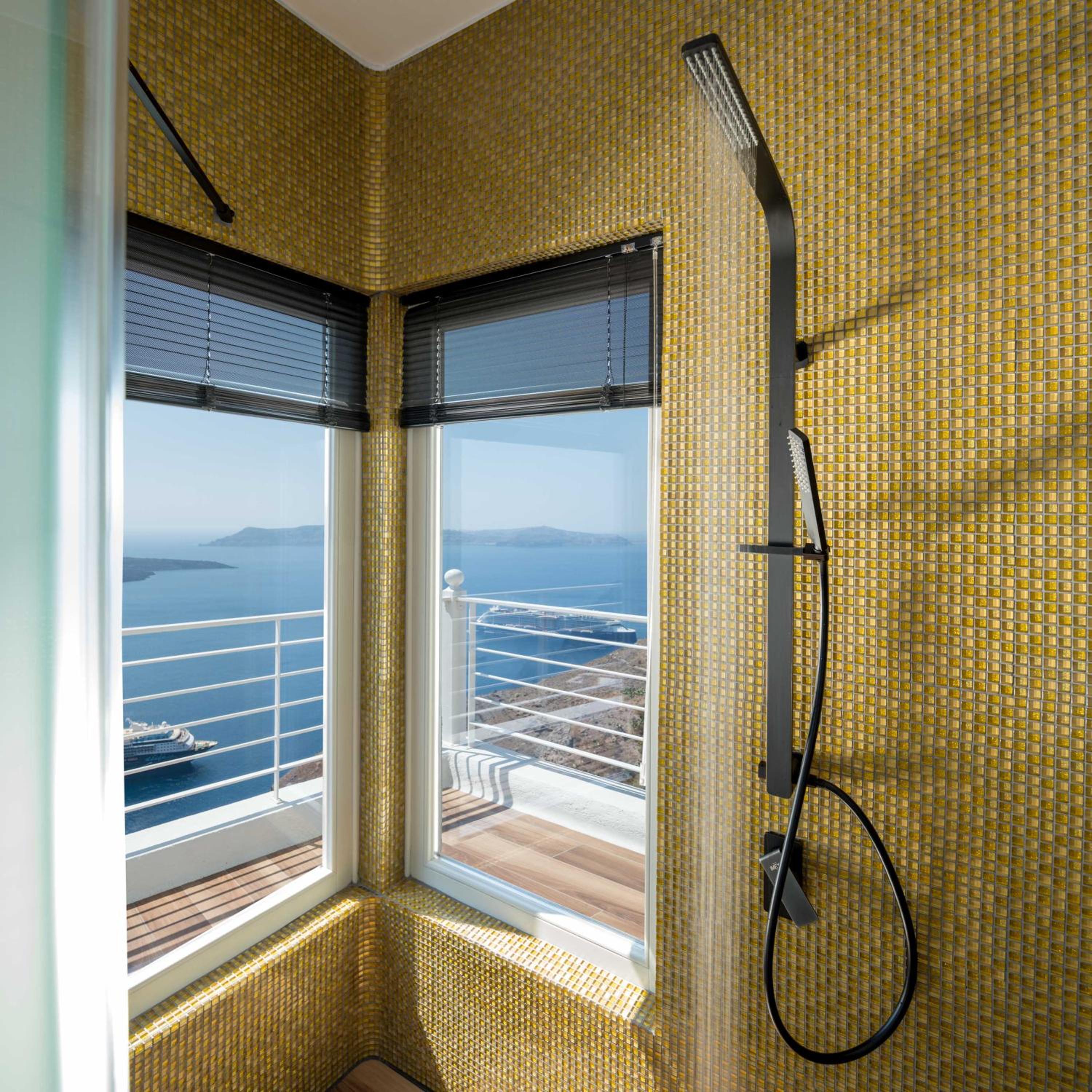 Honeymoon Villa with Hot Tub and Caldera View - Photo 3