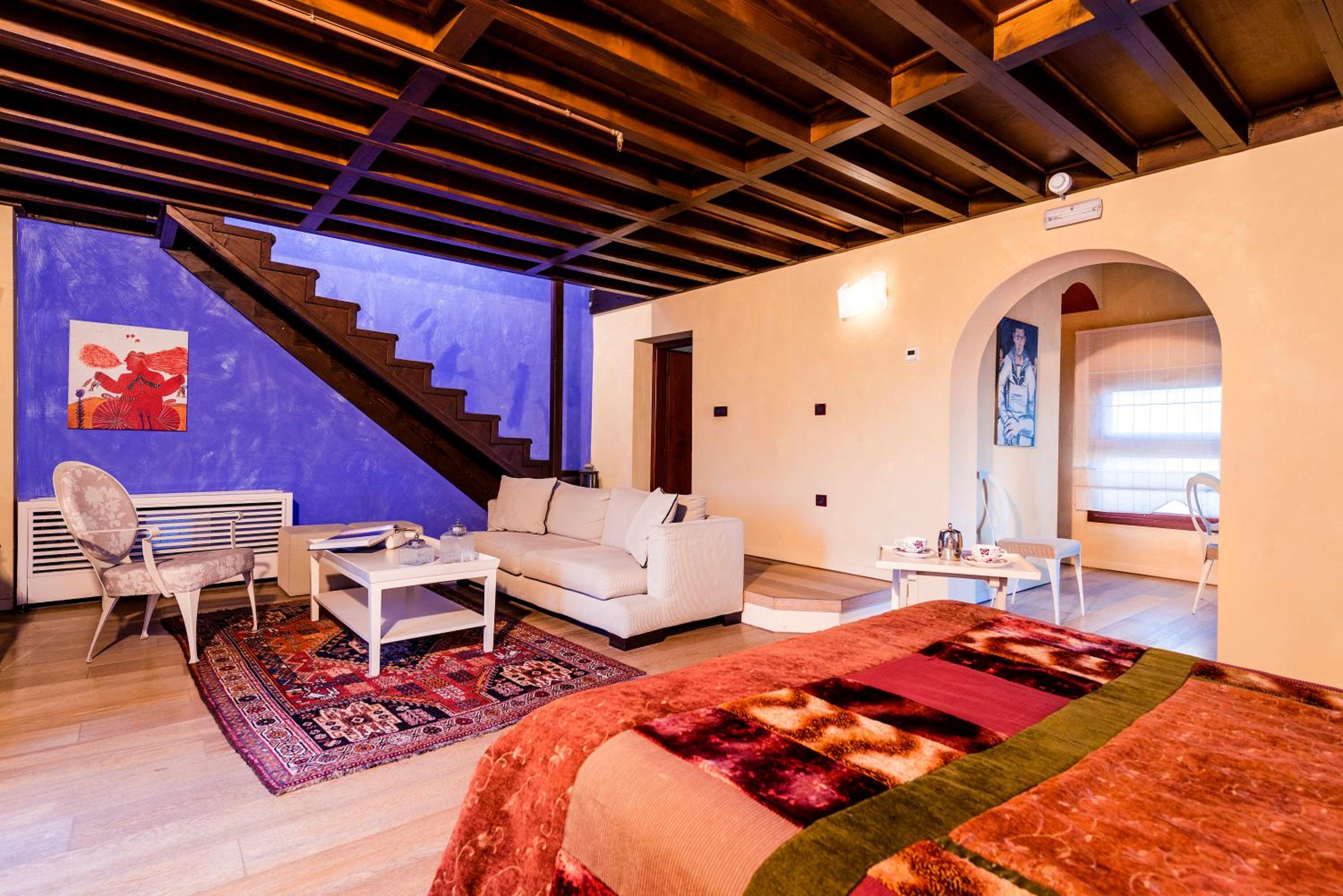 Thalassa Suite with Spa Tub & Sea View - Photo 1