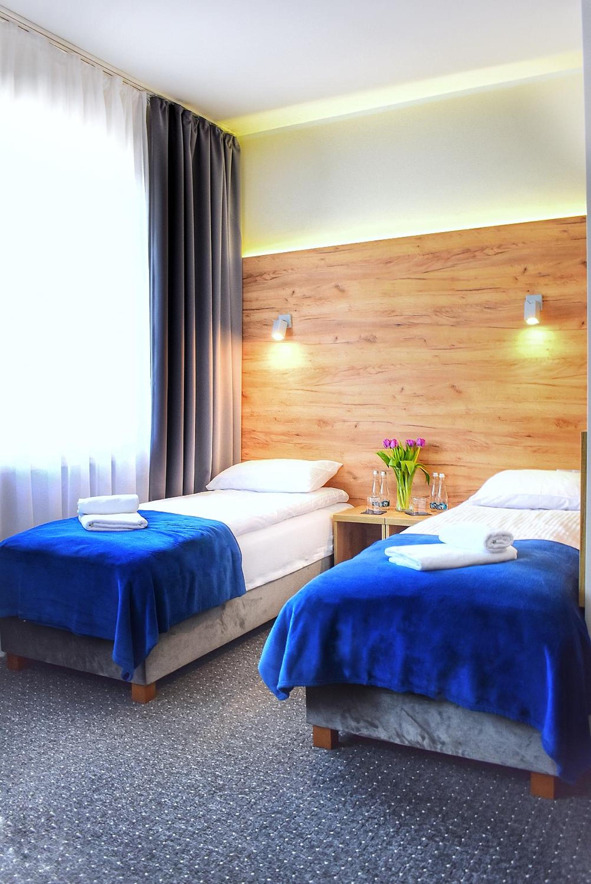 Double Room with Private Bathroom - Photo 1