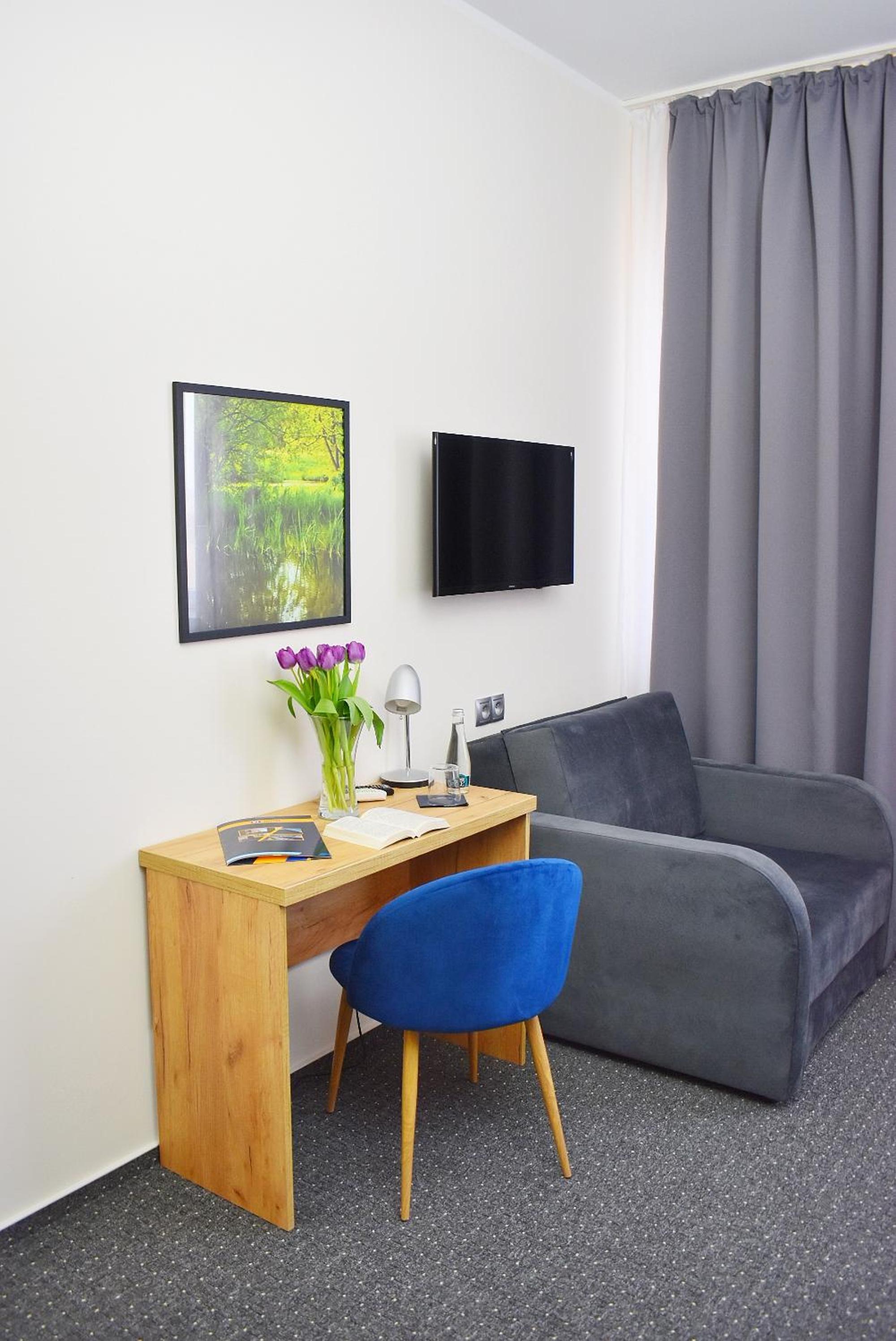 Double Room with Private Bathroom - Photo 7