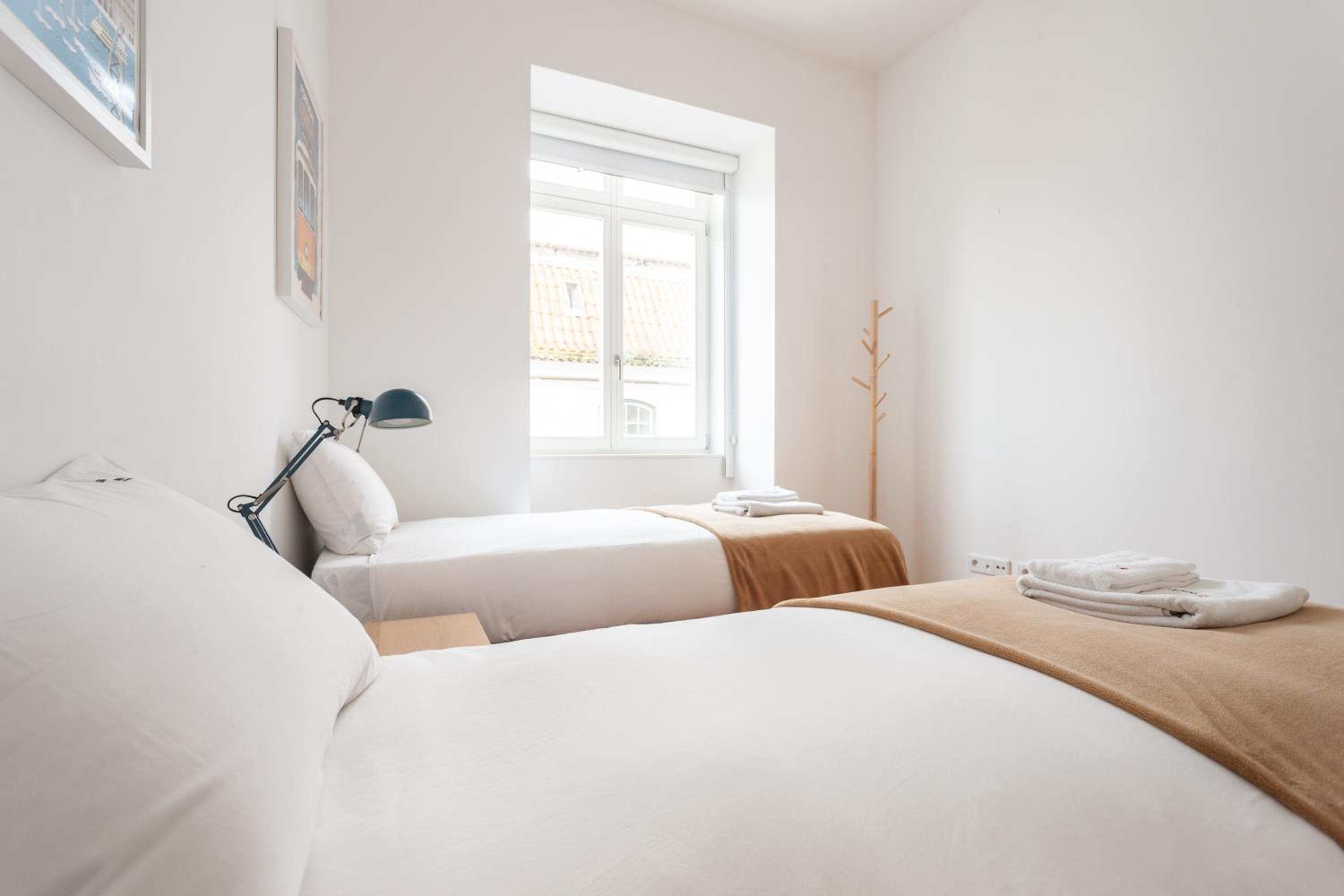 Two-Bedroom Apartment - Photo 9