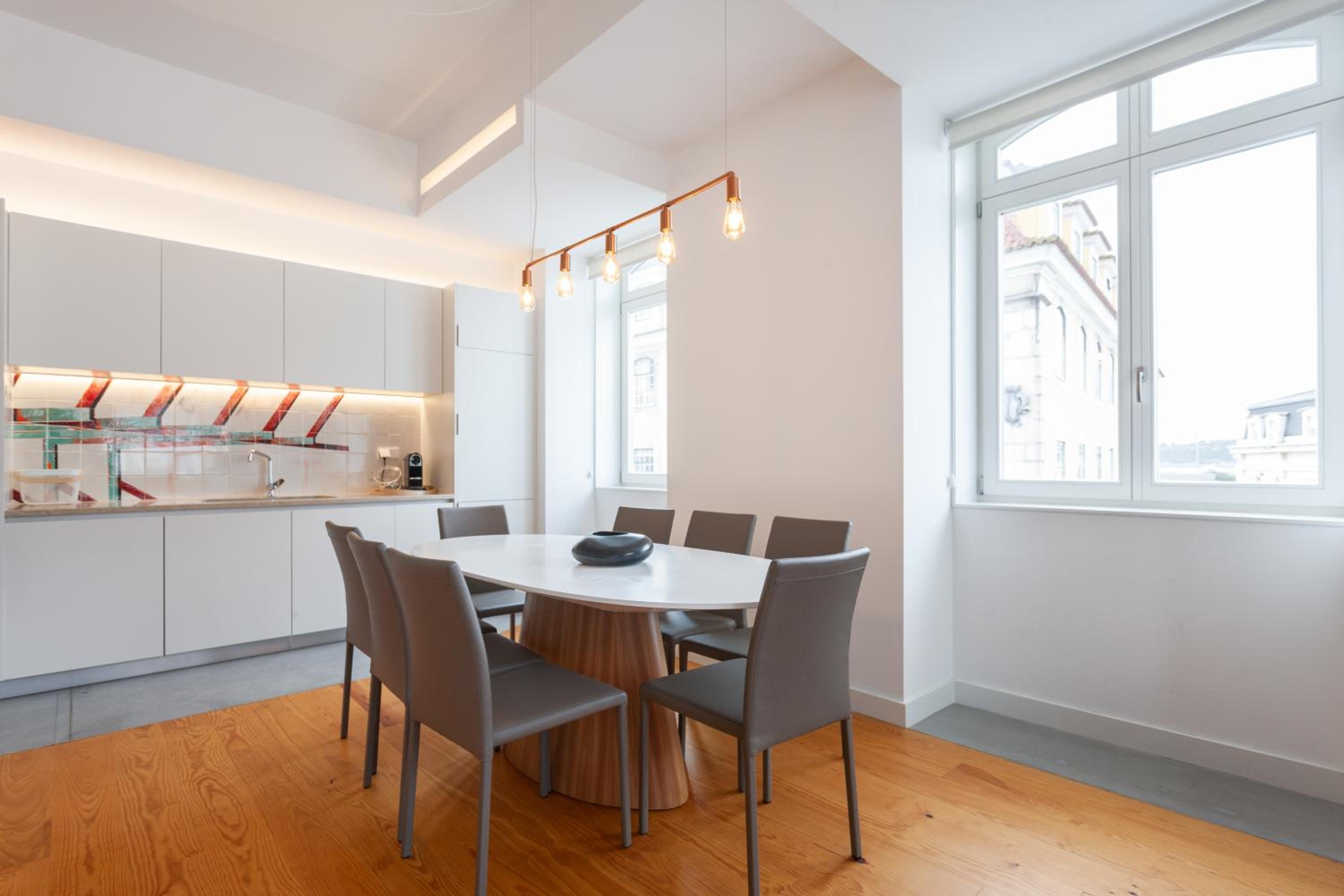 Two-Bedroom Apartment - Photo 23